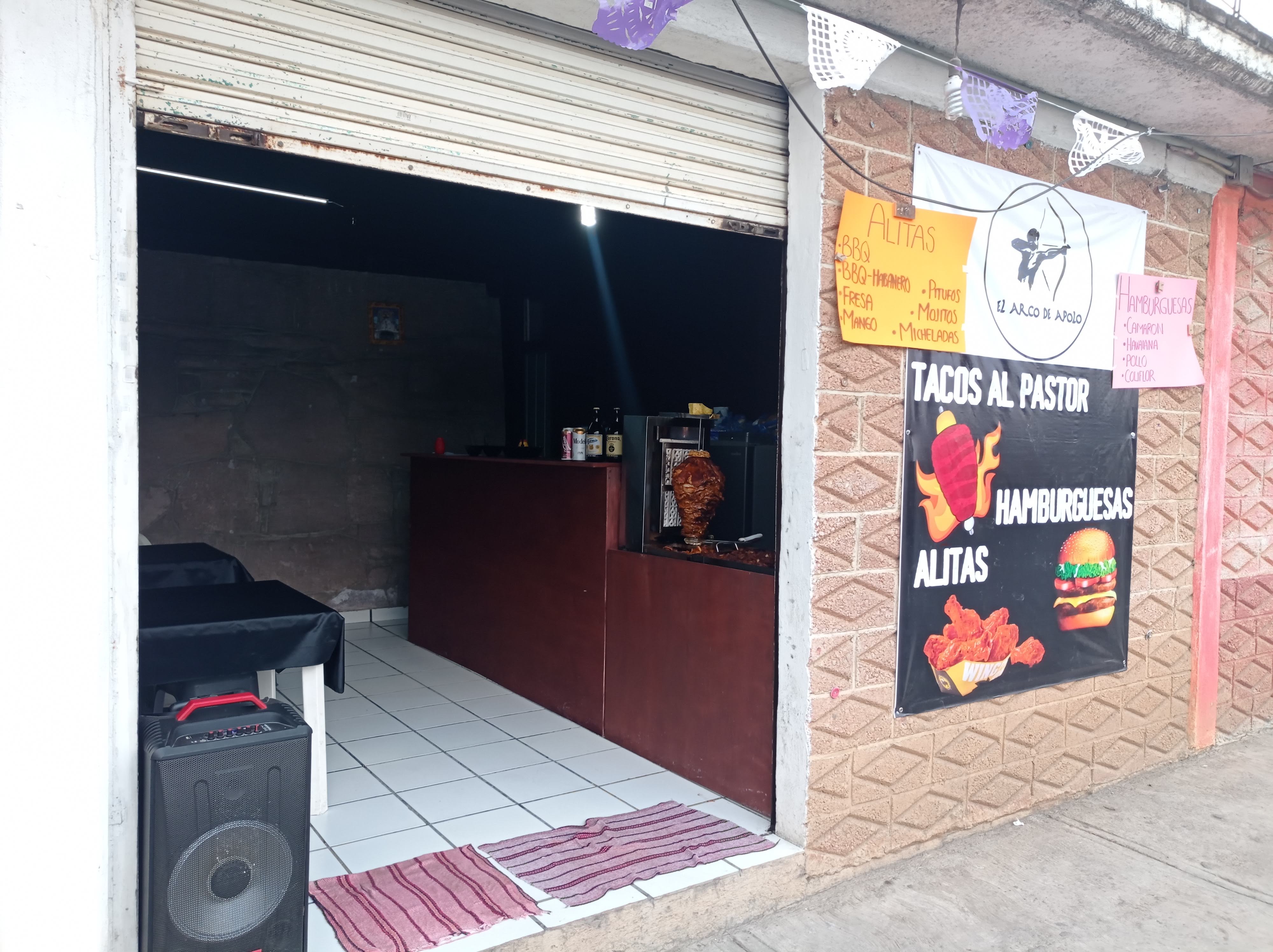 El Arco de Apolo image 5