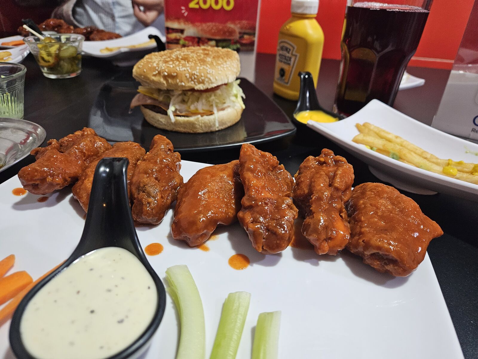 La Roca Hamburguesas image 3
