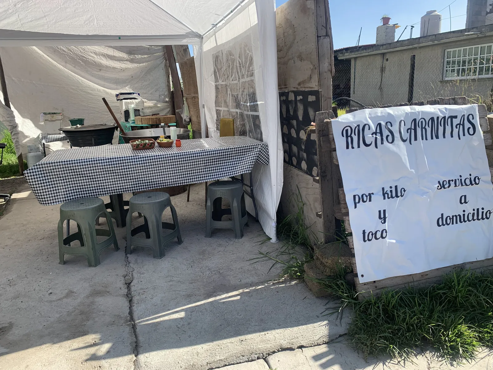 Carnitas el moreno image 1