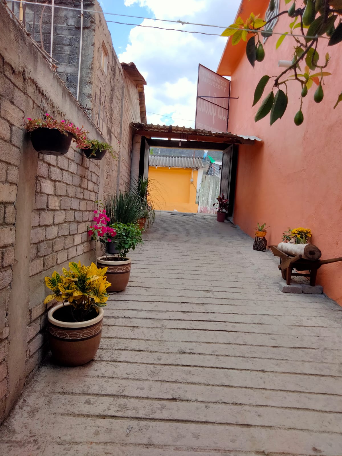 Pozoleria y Restaurant "Las galeras" image 8