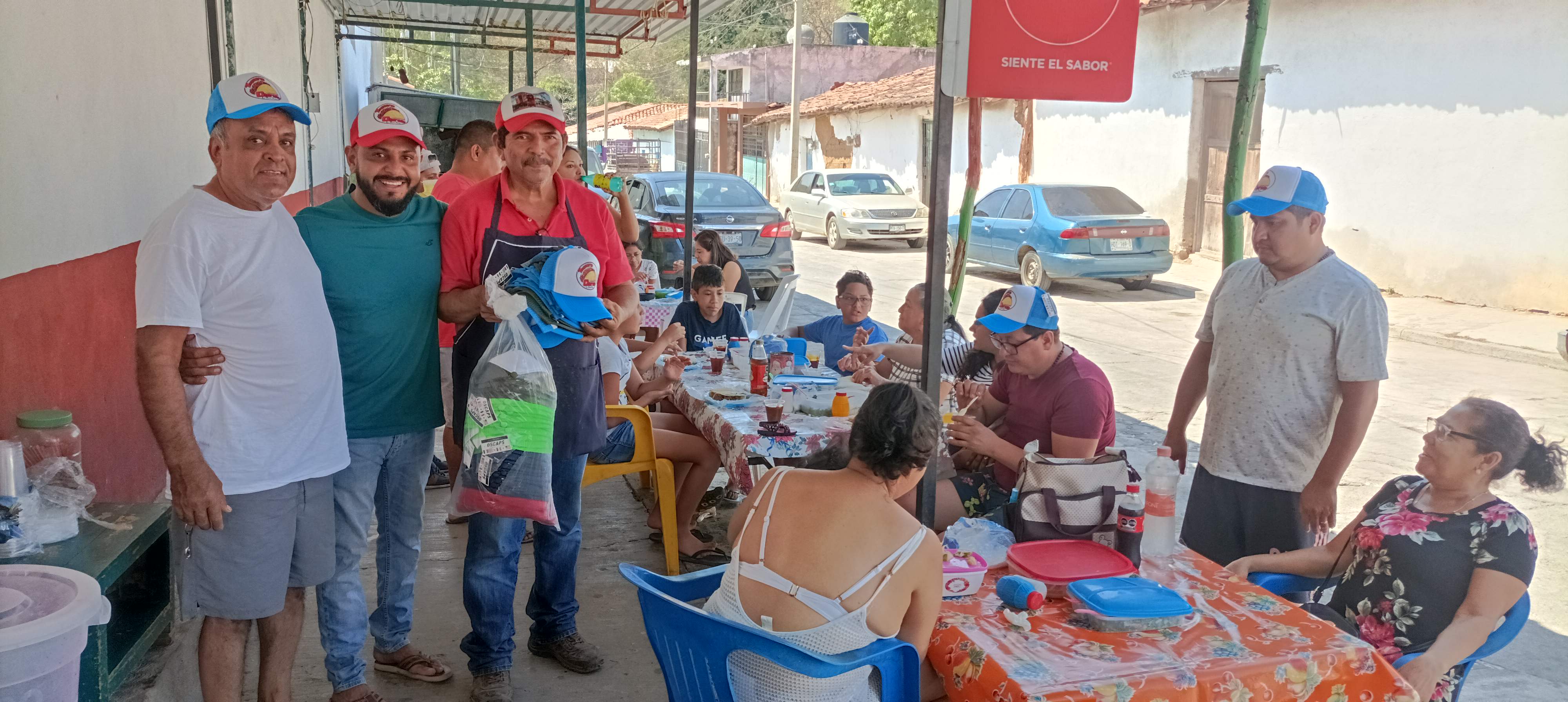 Taquería Chirola & Banquetes Charly image 9