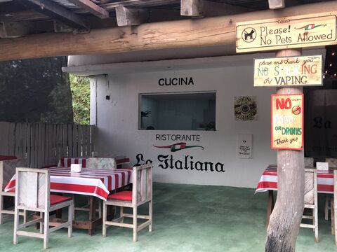 La Italiana image 1