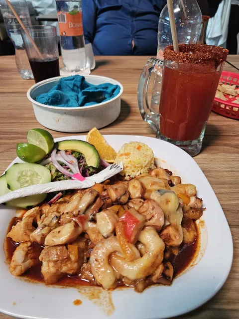 Marisqueria Hnos. Dominguez image 5