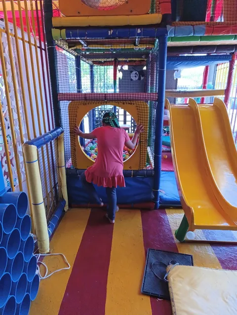 Peking Inn image 2