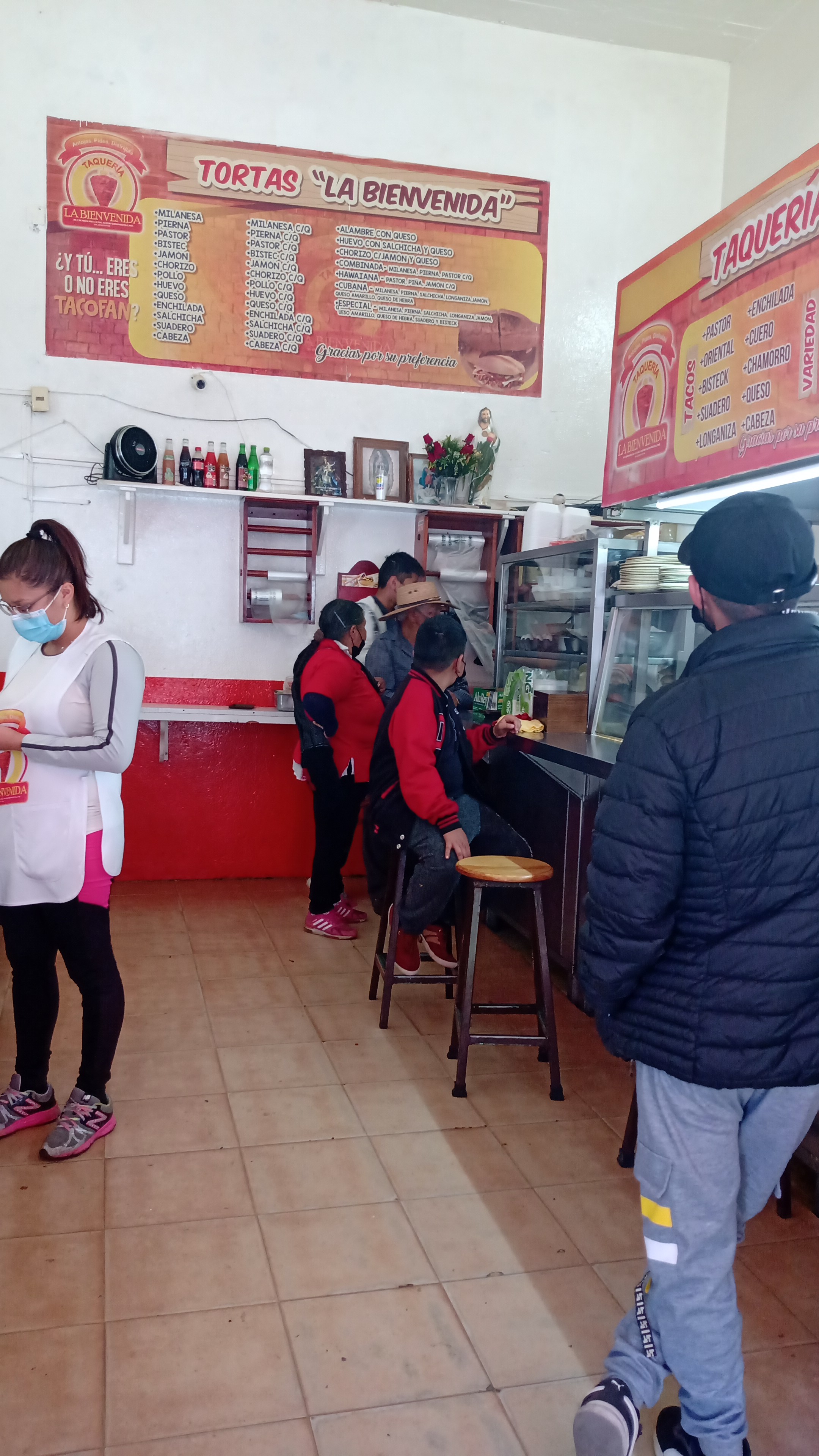 Taqueroa la Bienvenida image 5