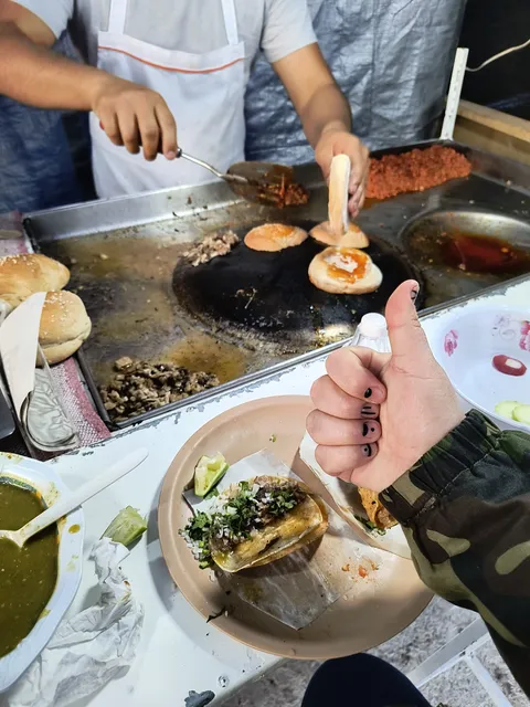 Tacos "Los Carnales" image 1