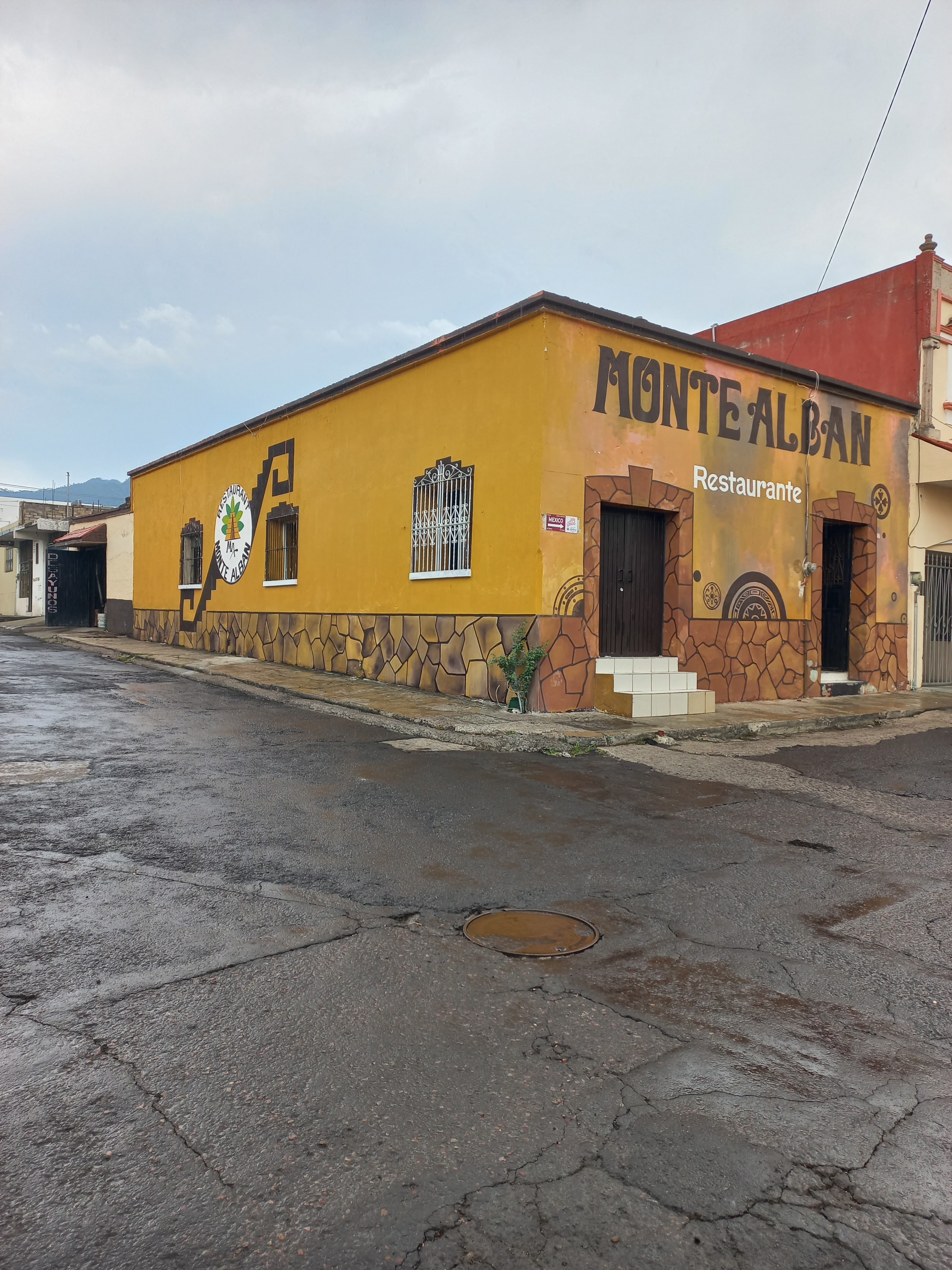 Restaurante Monte Albán image 1