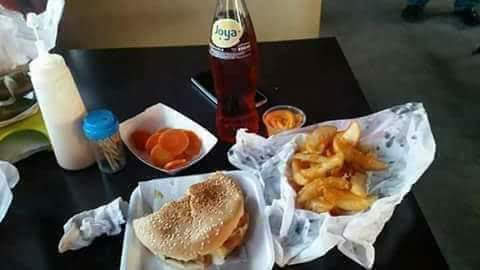 Julio's Burger image 5