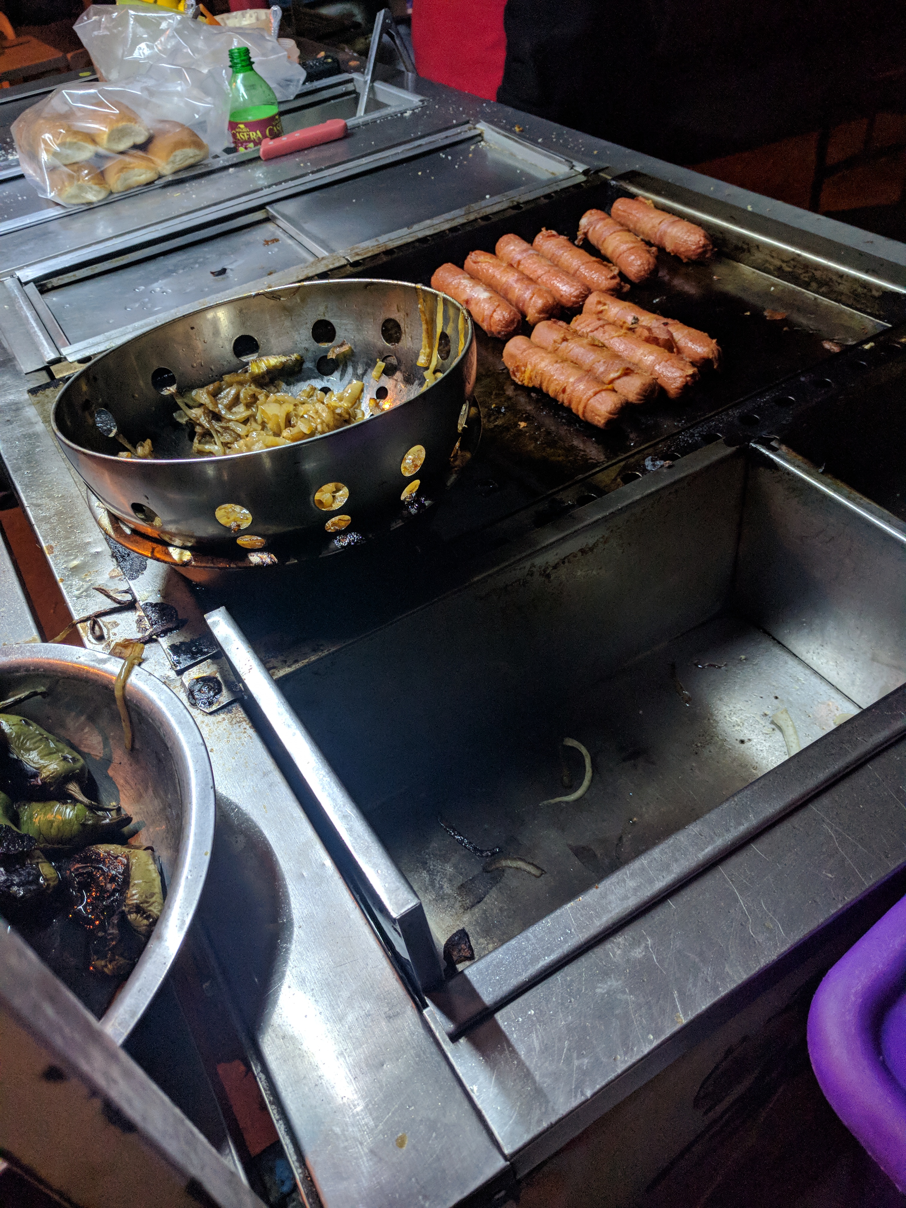 Hot Dog Y Hamburguesas La Eskina image 4