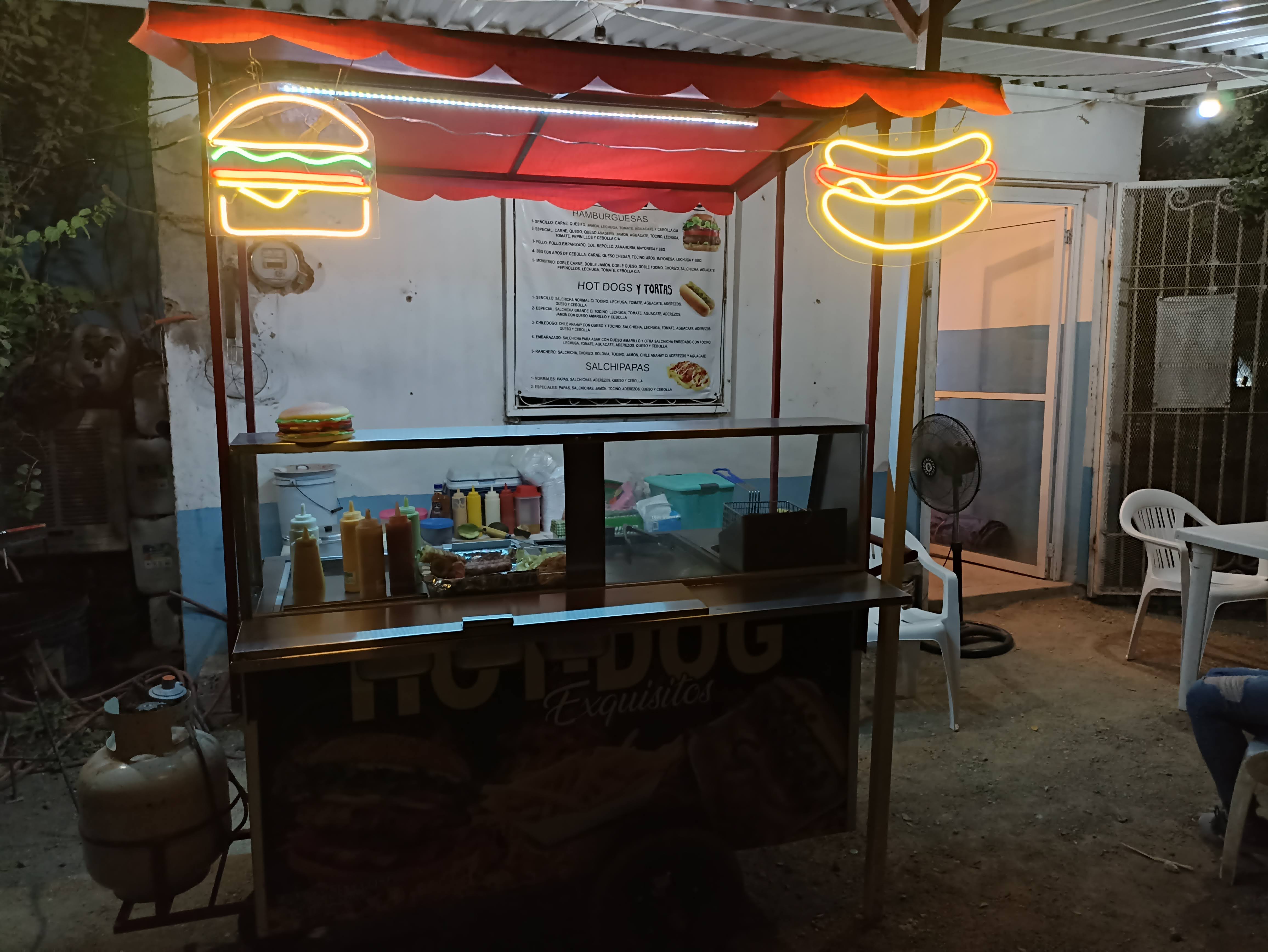 Las Delicias HotDog & Hamburguesas image 1