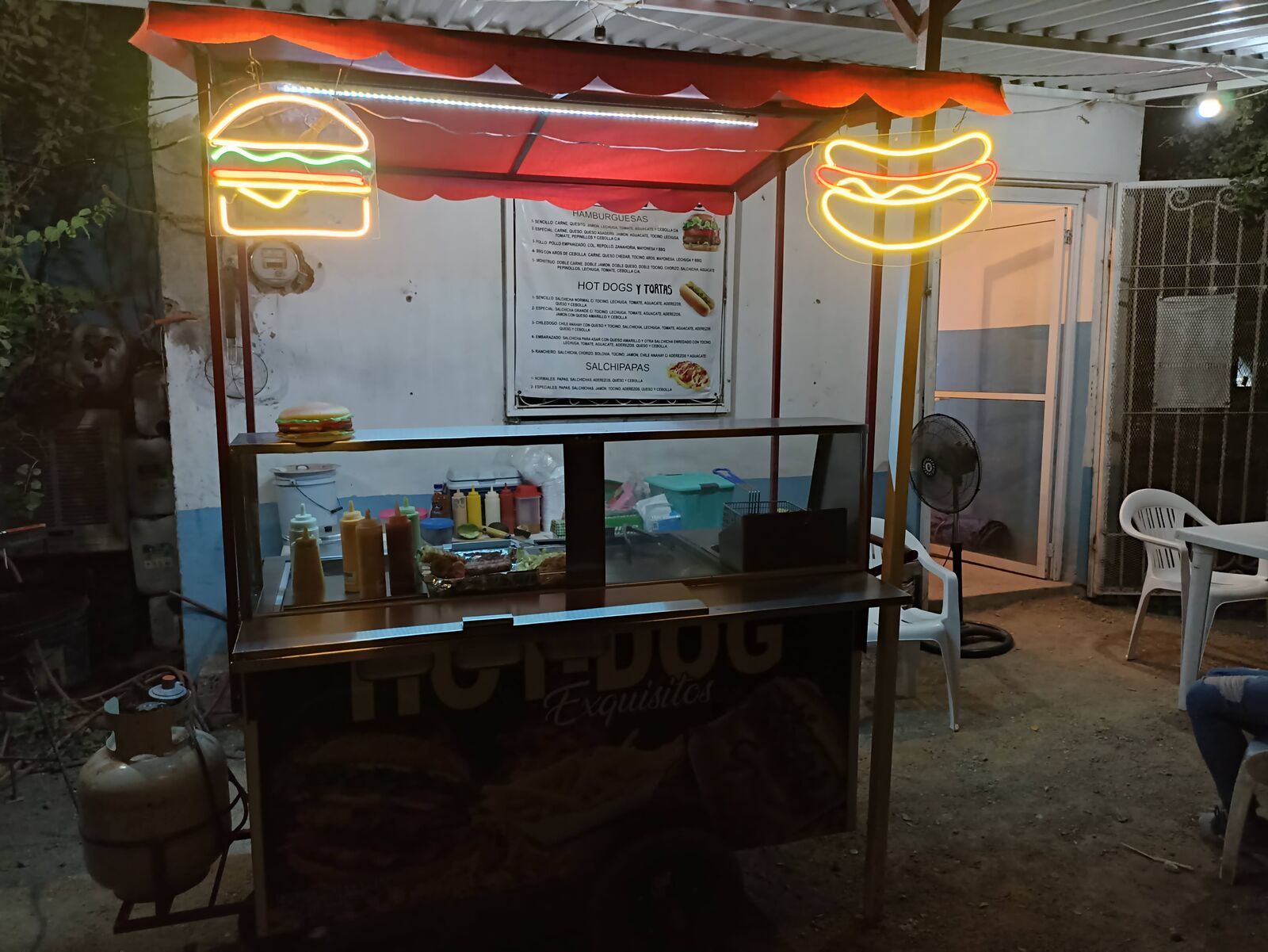 Las Delicias HotDog & Hamburguesas image 1