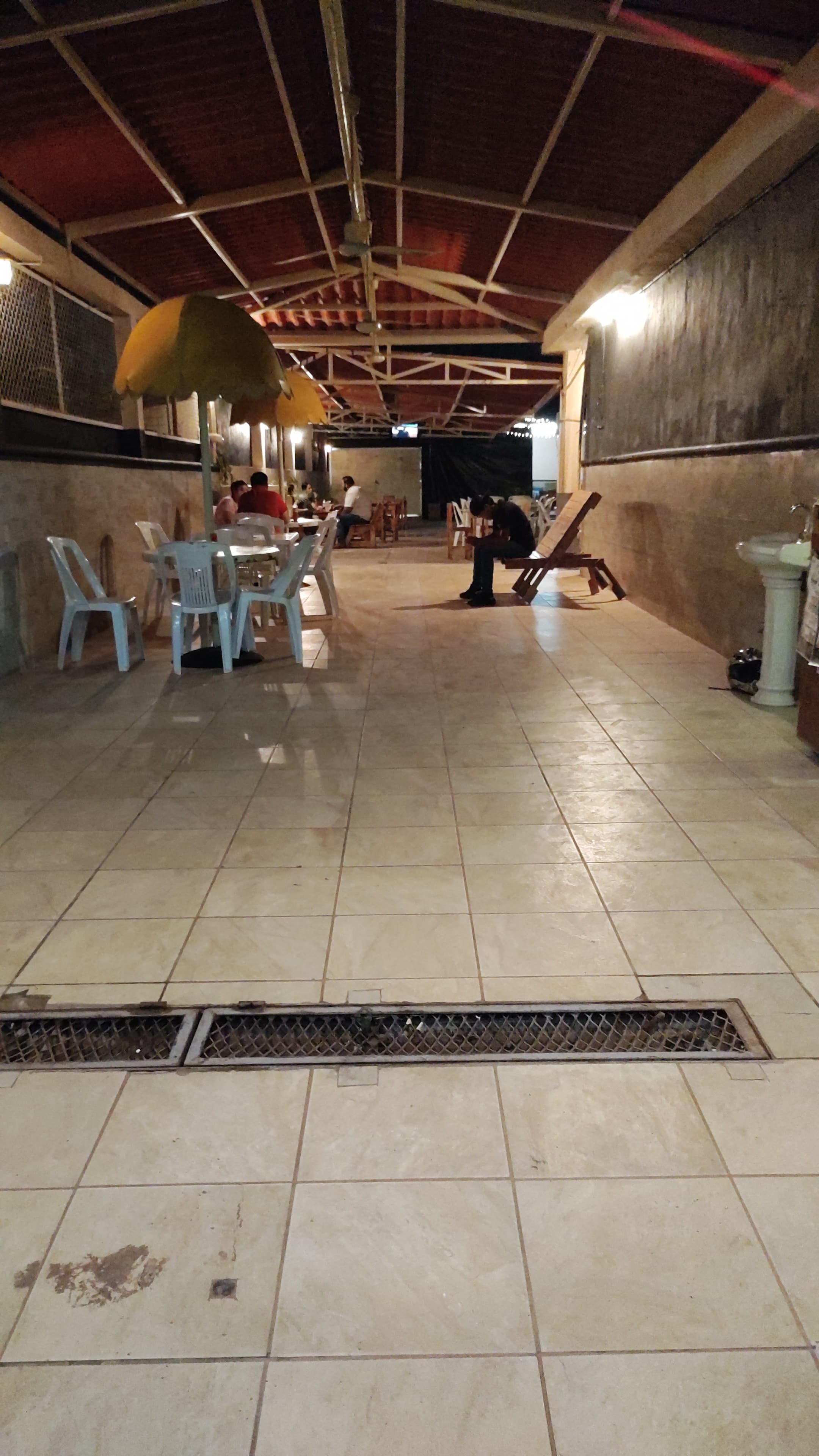 Beer & Creer restaurant' karaoke Bar image 1