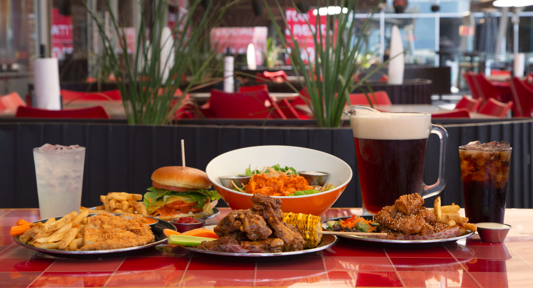 Las Alitas Metepec image 9