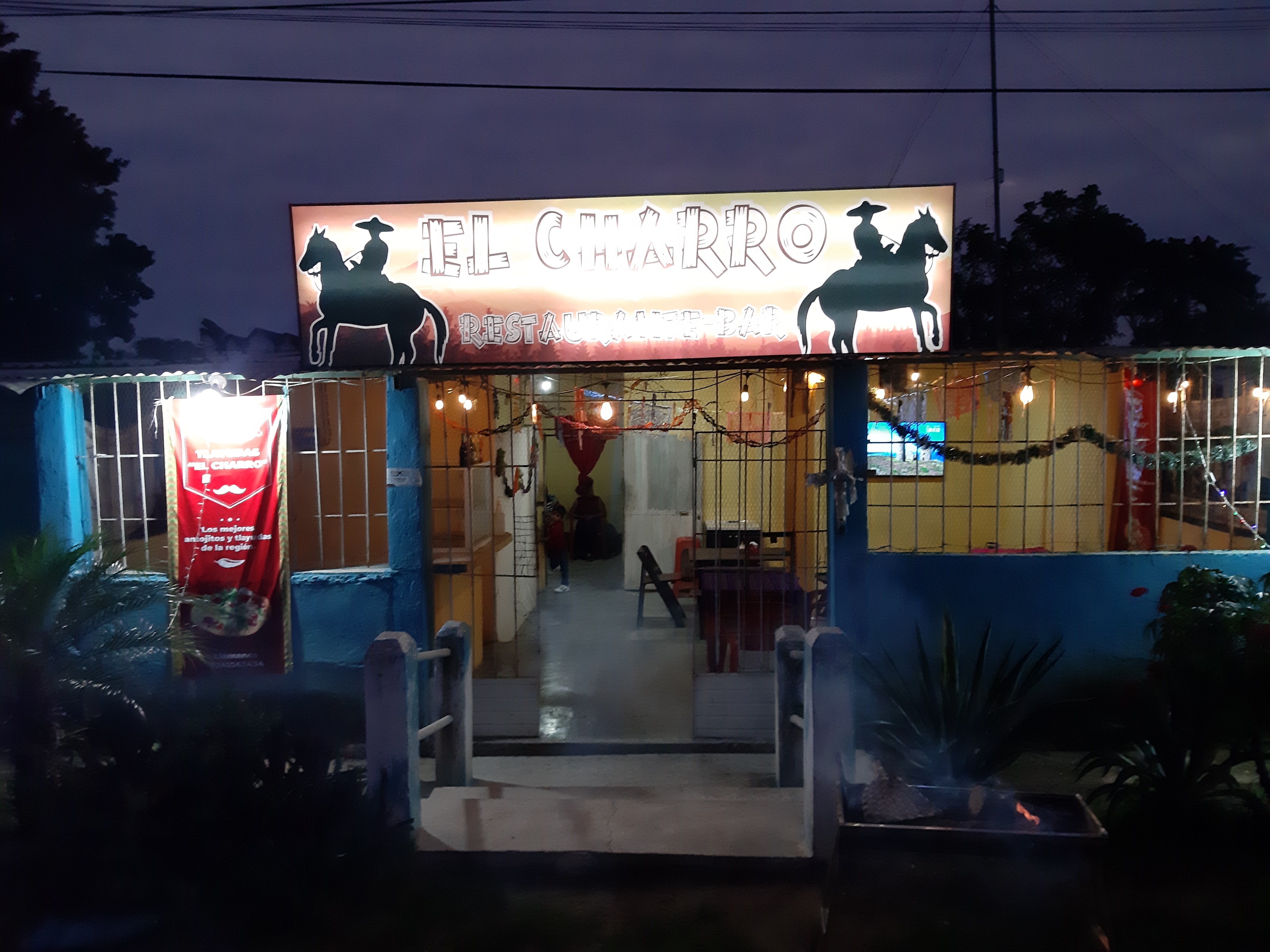 TLAYUDAS EL CHARRO image 1