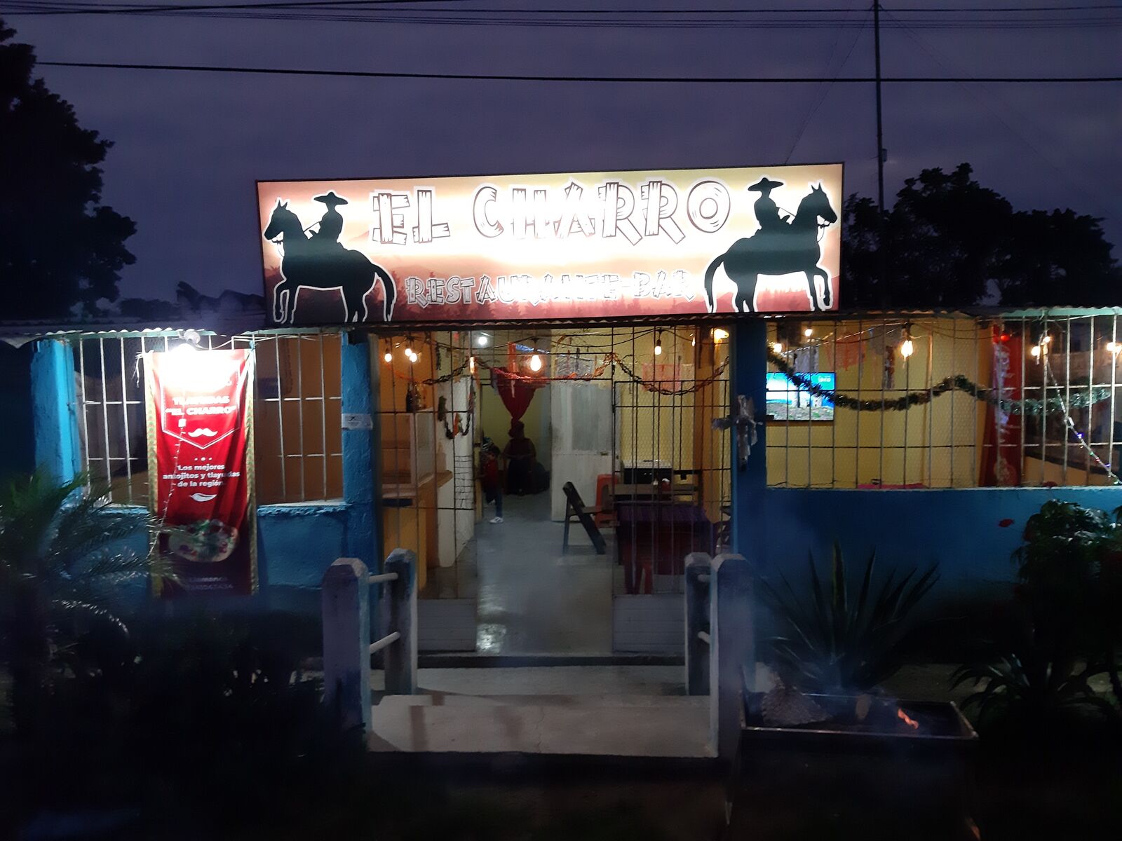 TLAYUDAS EL CHARRO image 1