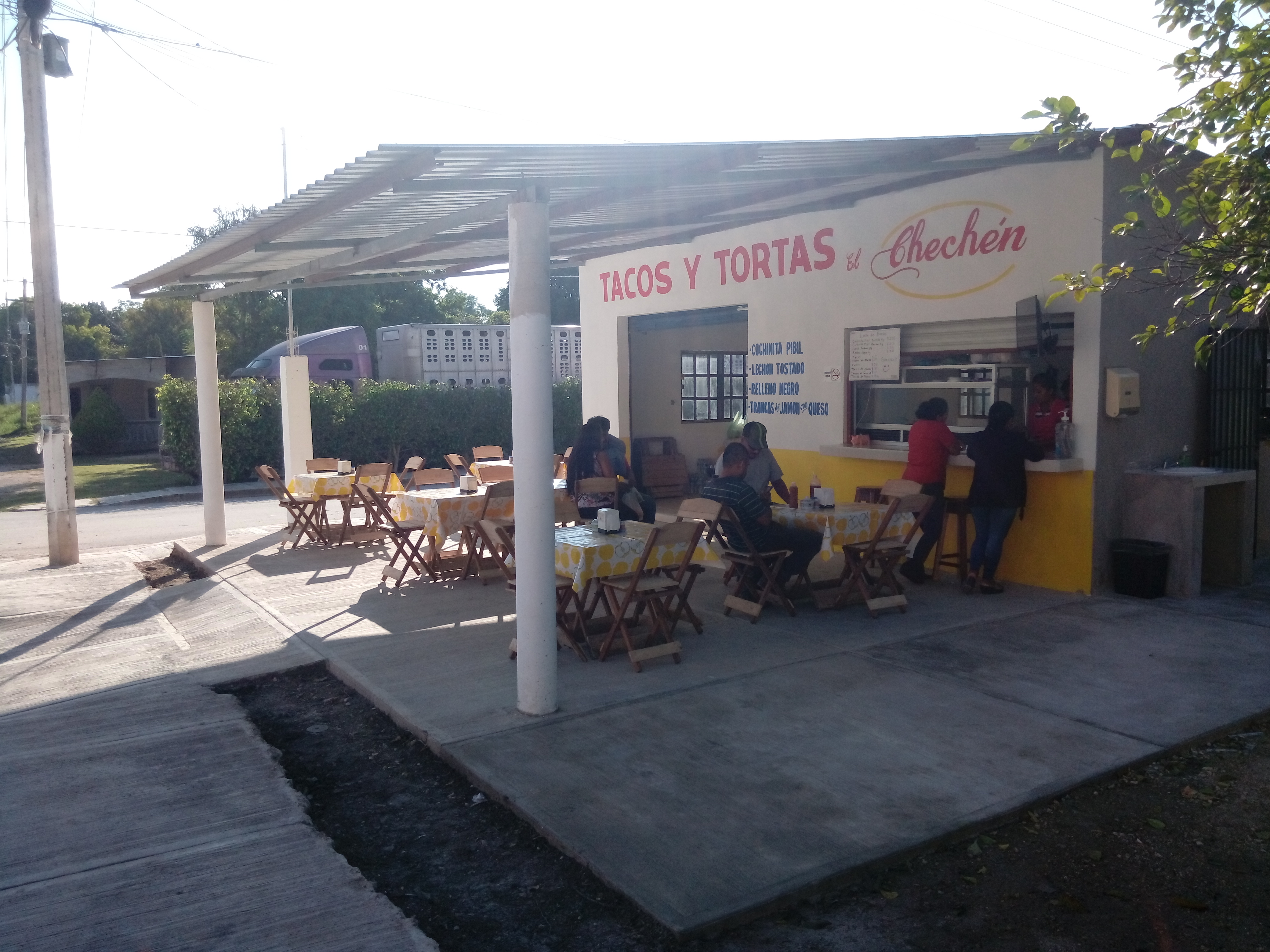 Taqueria El Chechén image 6