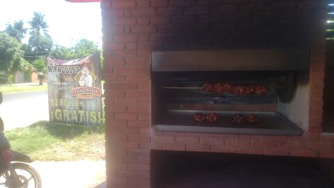 Pollo Feliz image 3