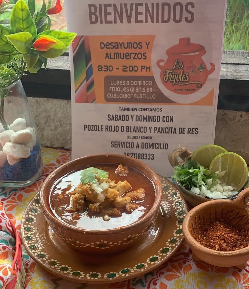 LOS MANTELES image 3