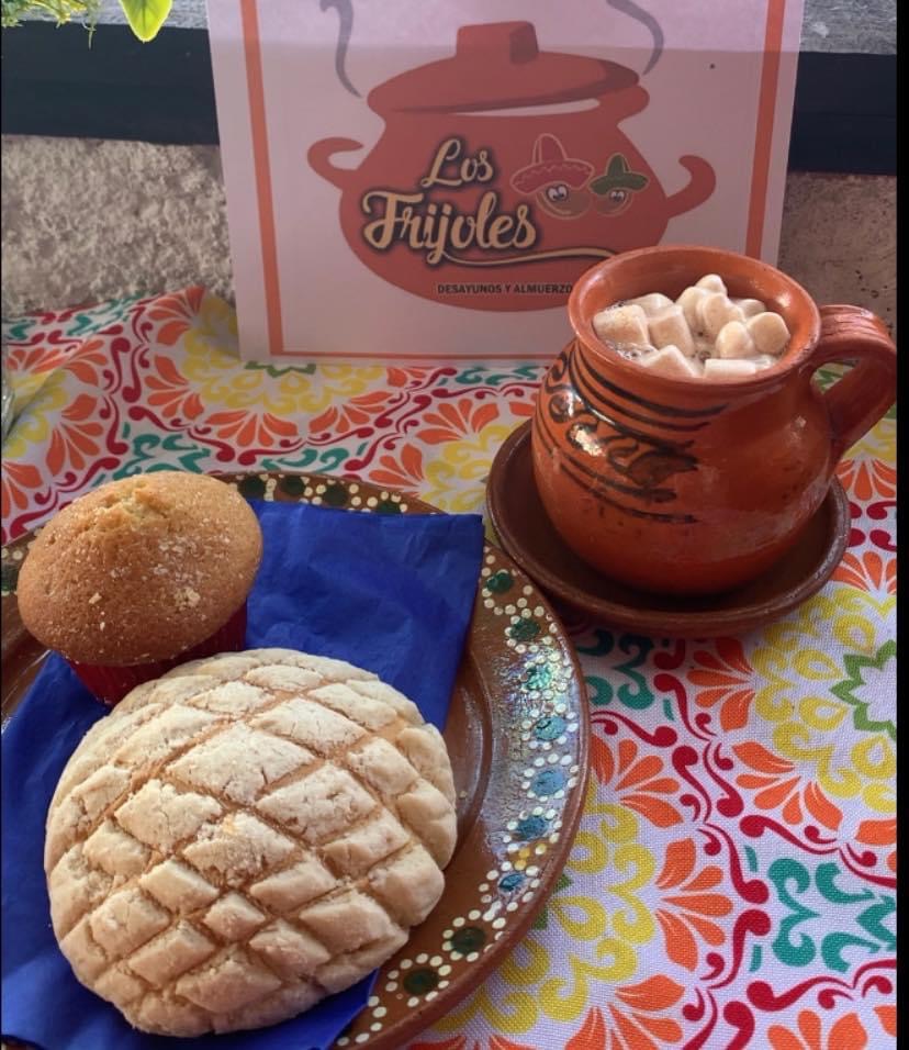 LOS MANTELES image 10