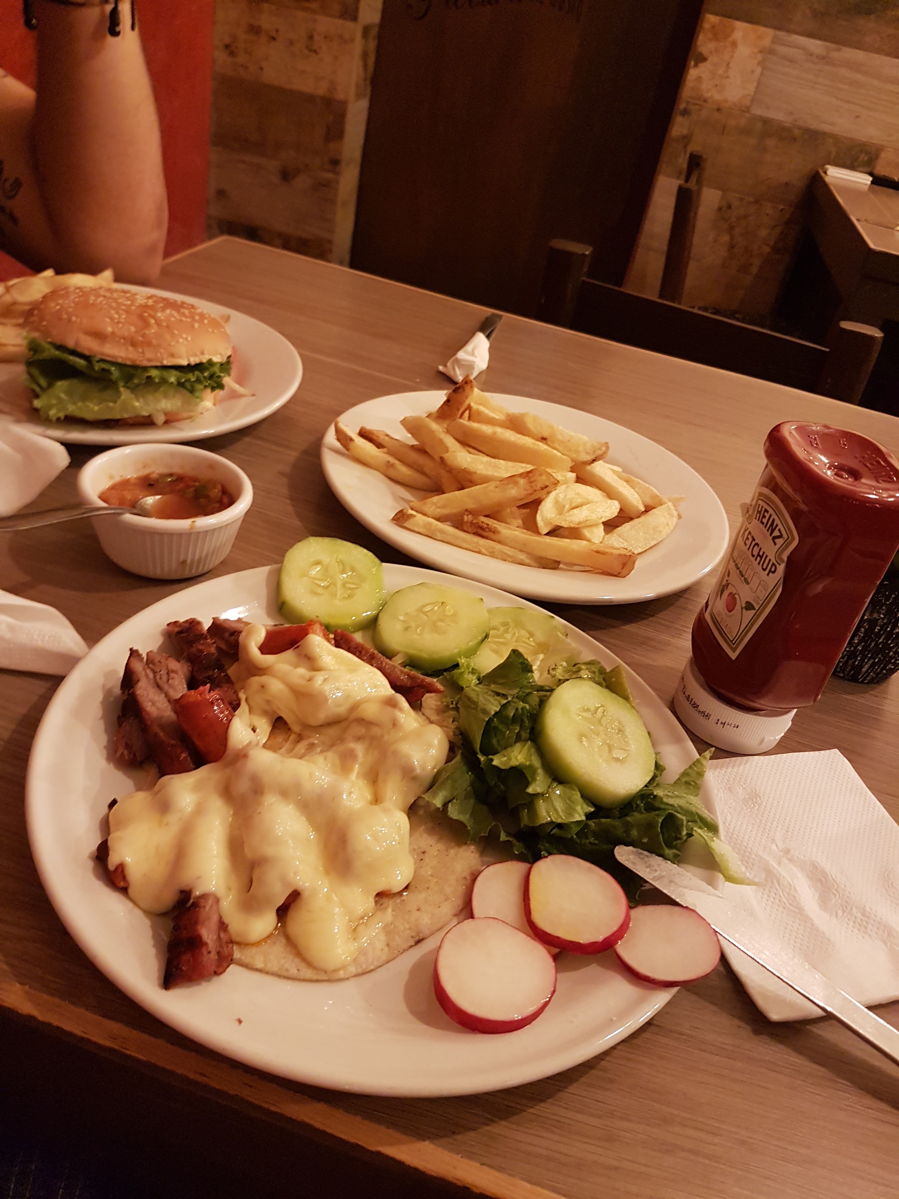 Las Cazuelas De Chavo image 8