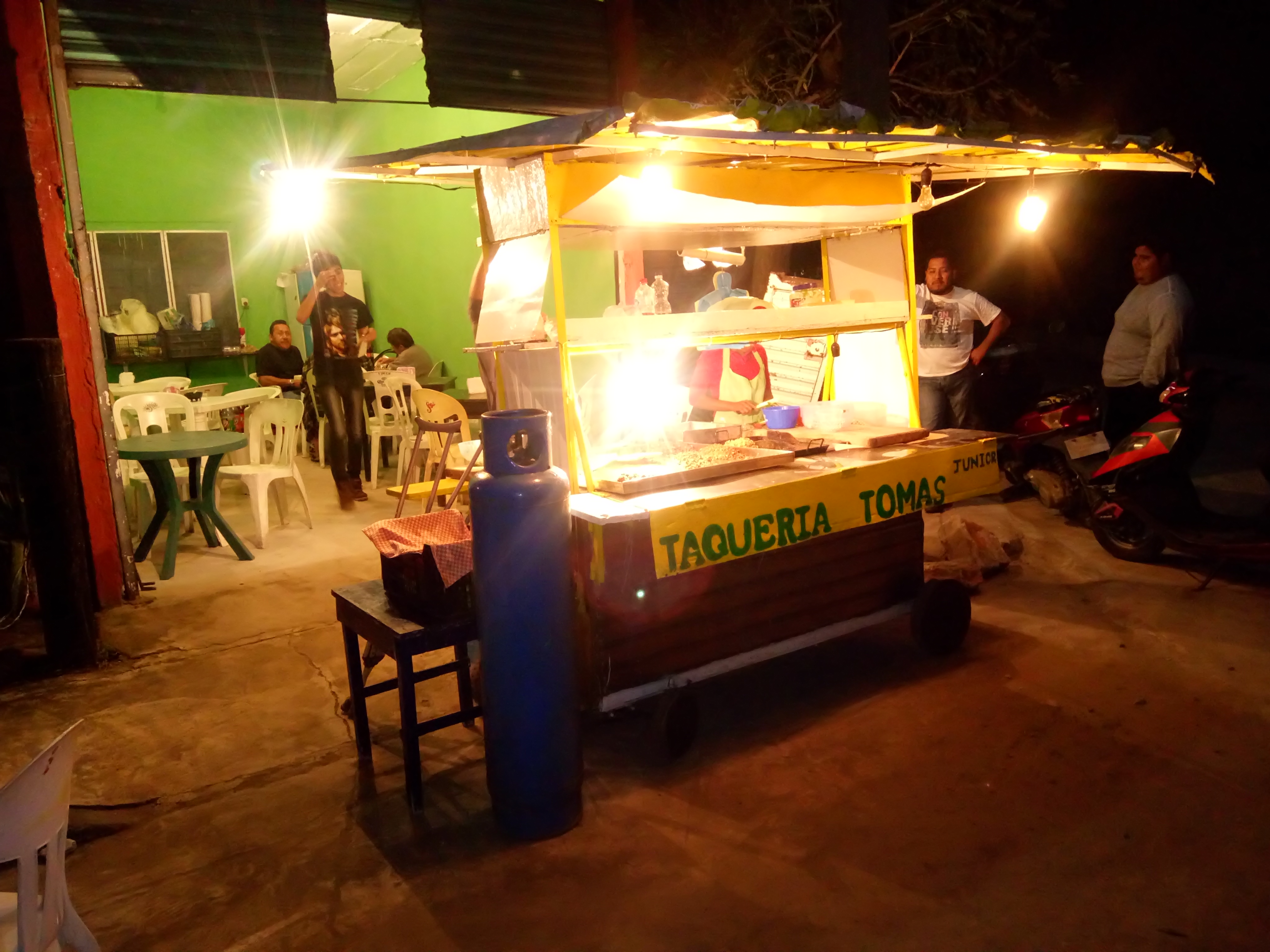 Taquería Tomás Jr image 1