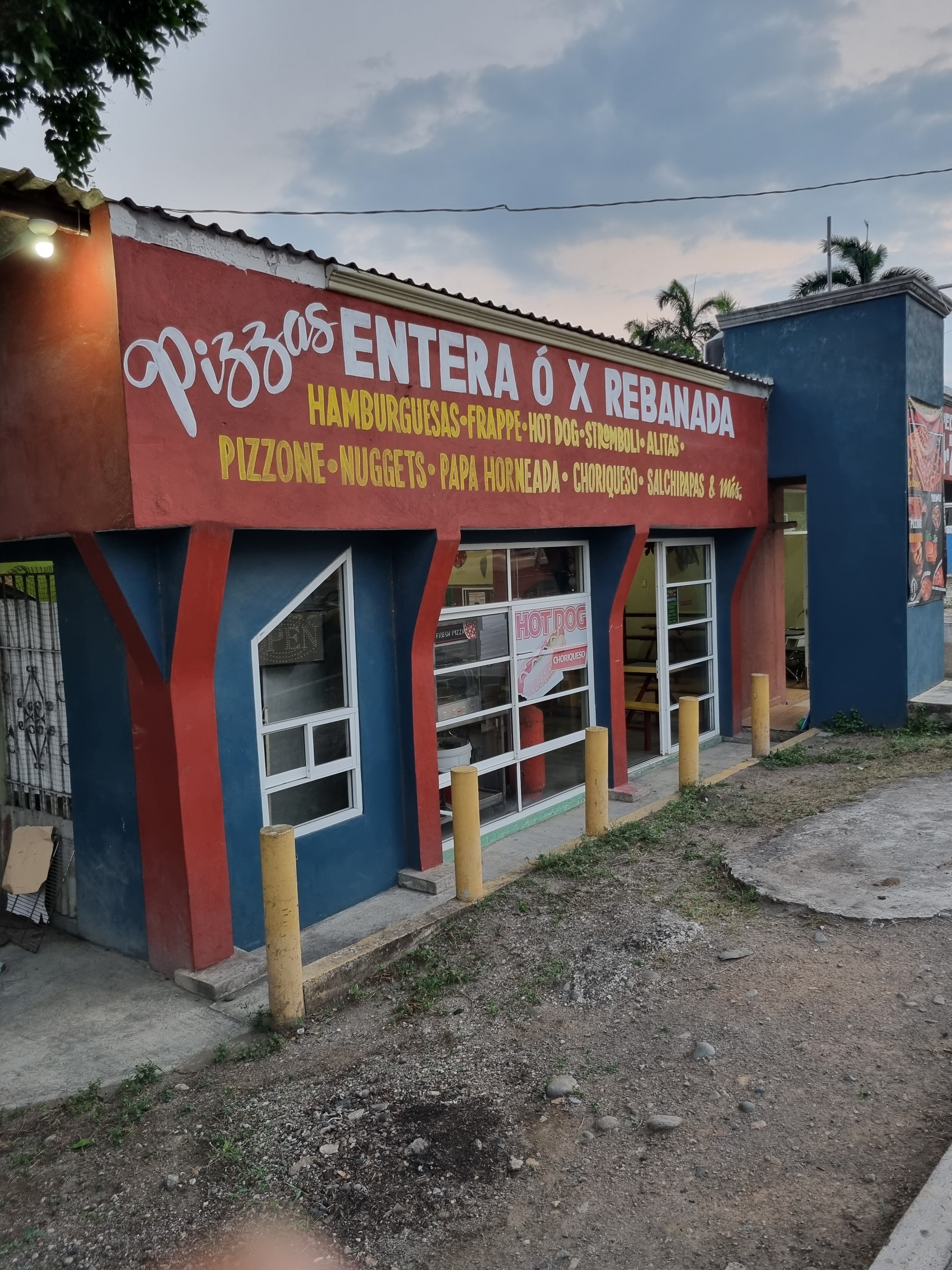 Banana King Pizzeria image 2