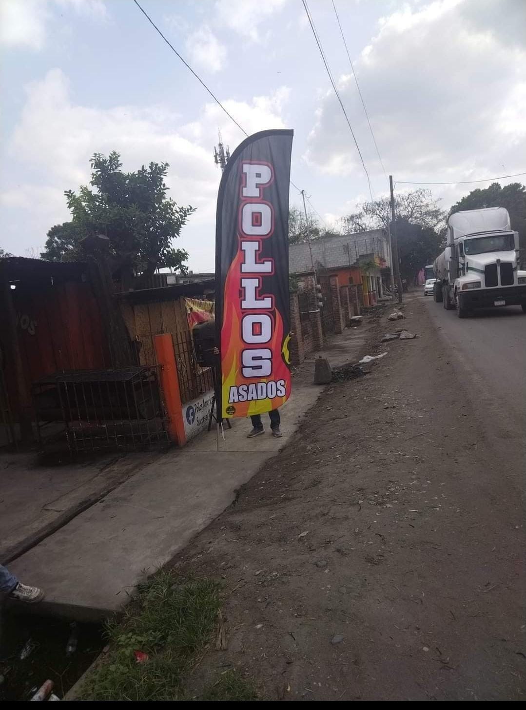 POLLO AMERICANO SUCURSAL VICENTE image 2