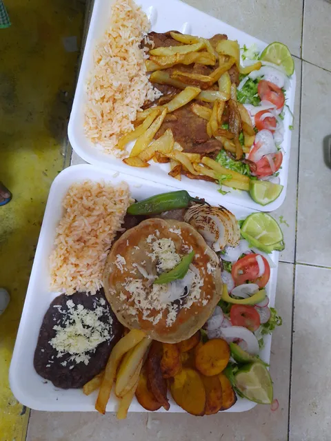 La Gloria image 3