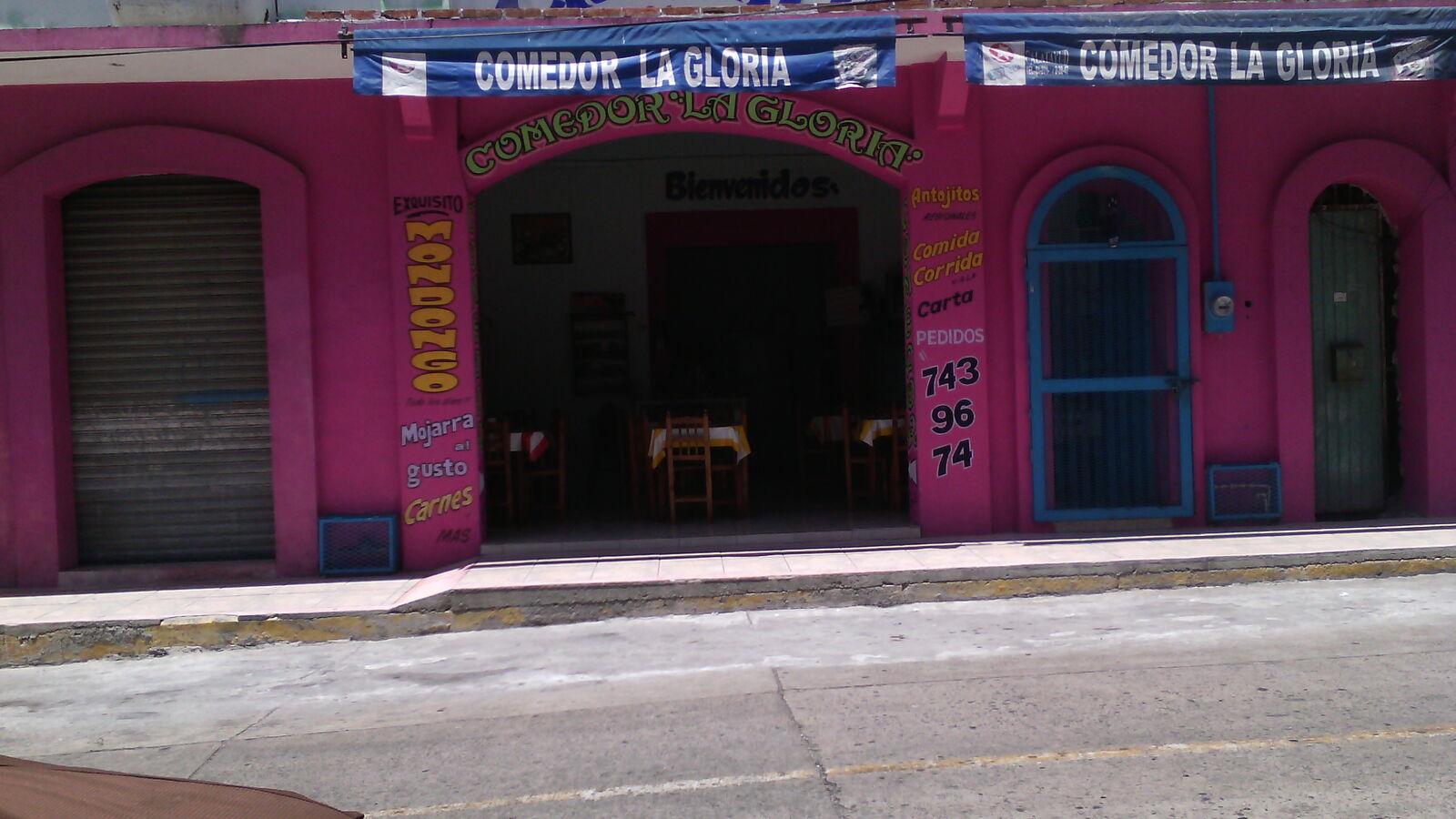 La Gloria image 8