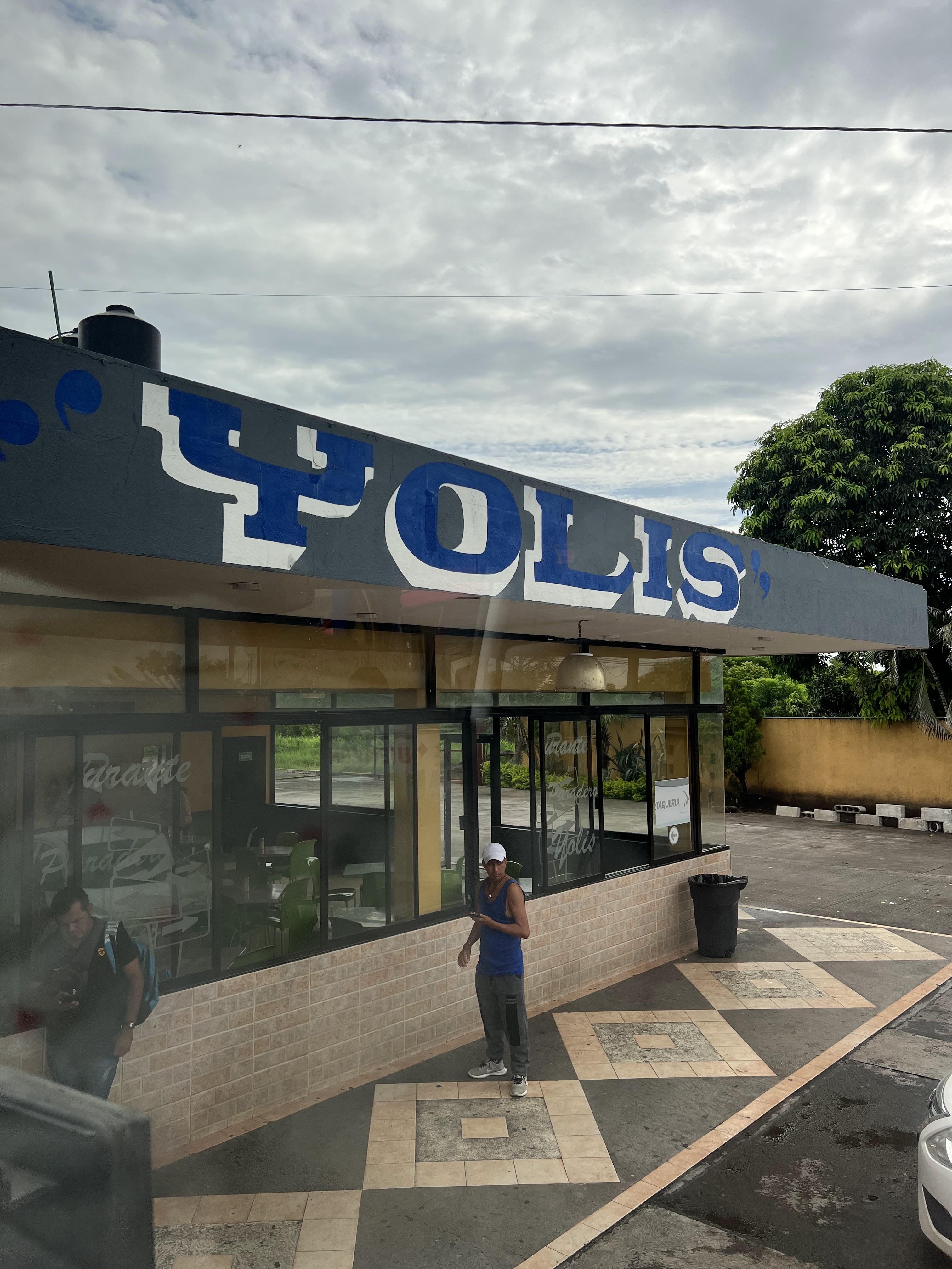 Restaurant Yolis image 8
