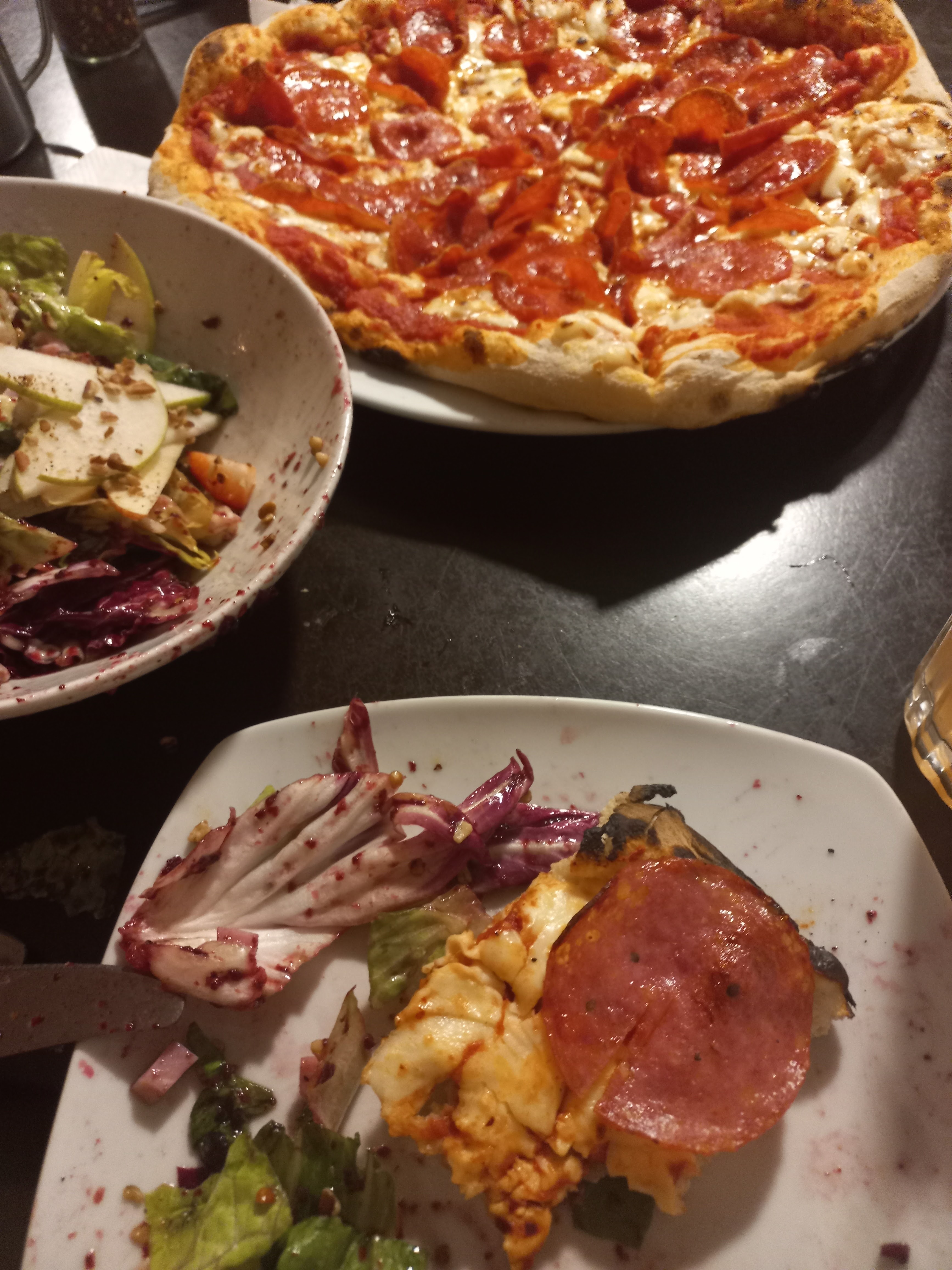 ESTHELLA Pizzería Napolitana & Trattoria image 4