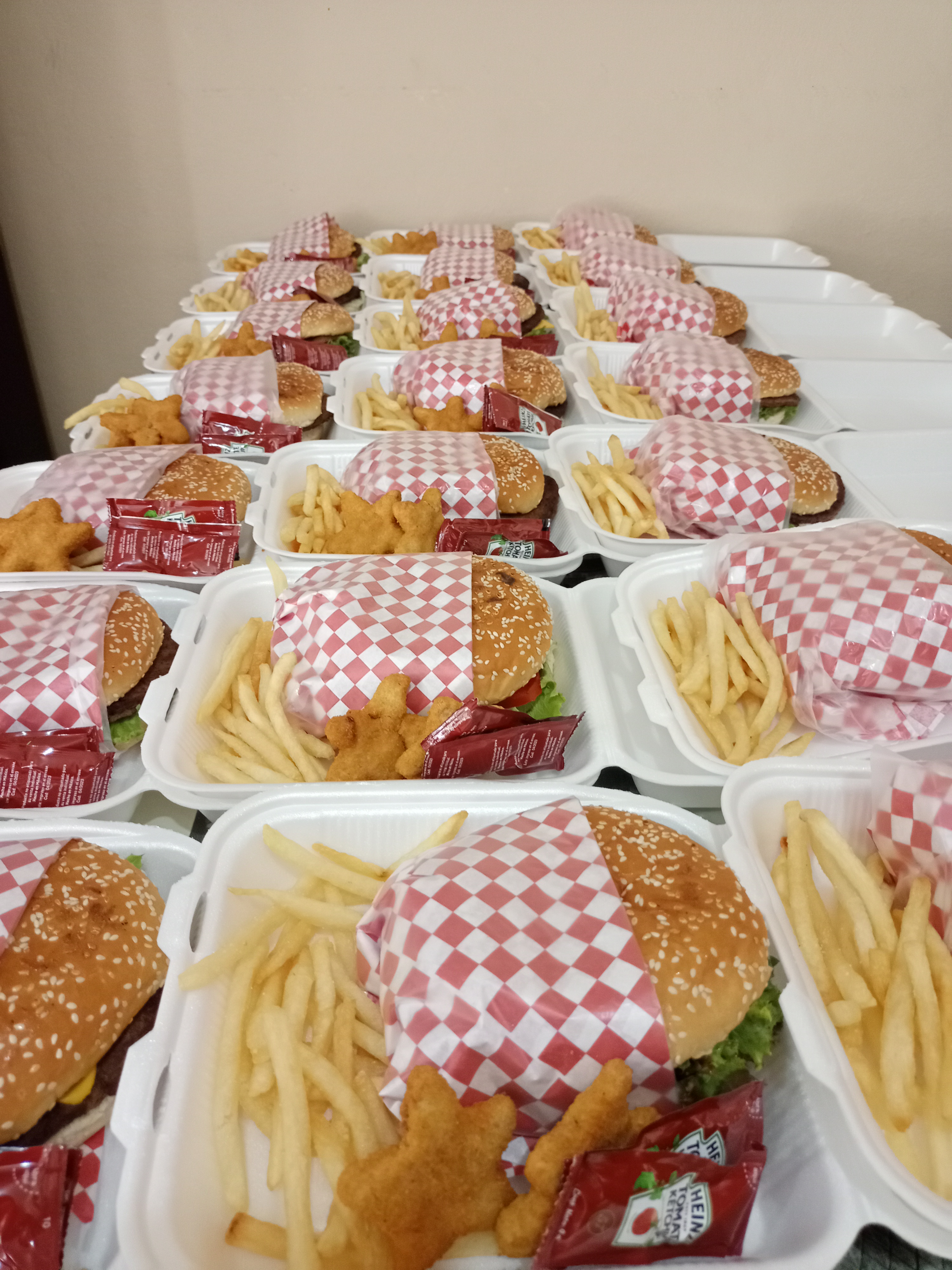 Alitas & Costillas "El Forastero" image 8