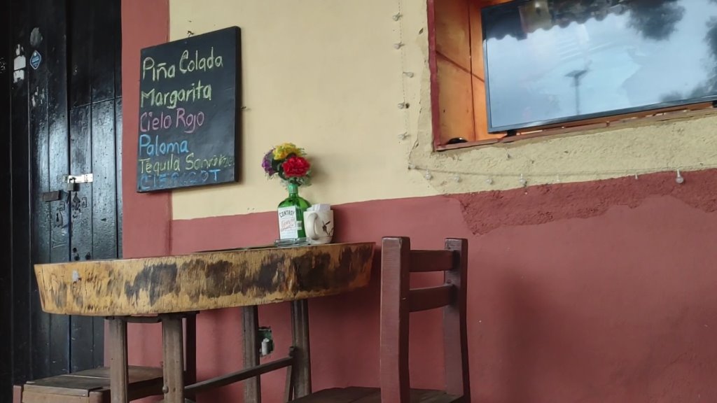 Betto's Burger Bar image 6