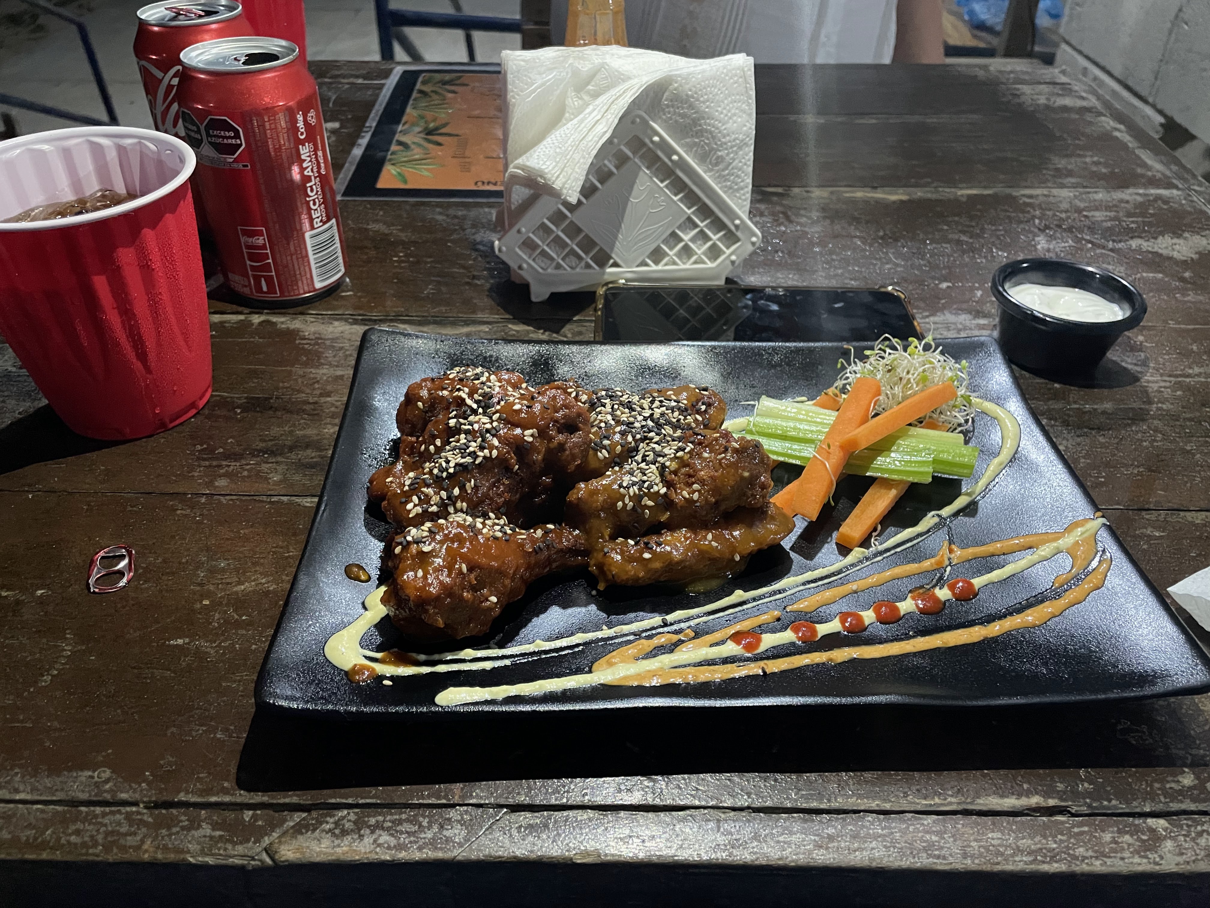 Deli sushi & wings image 5