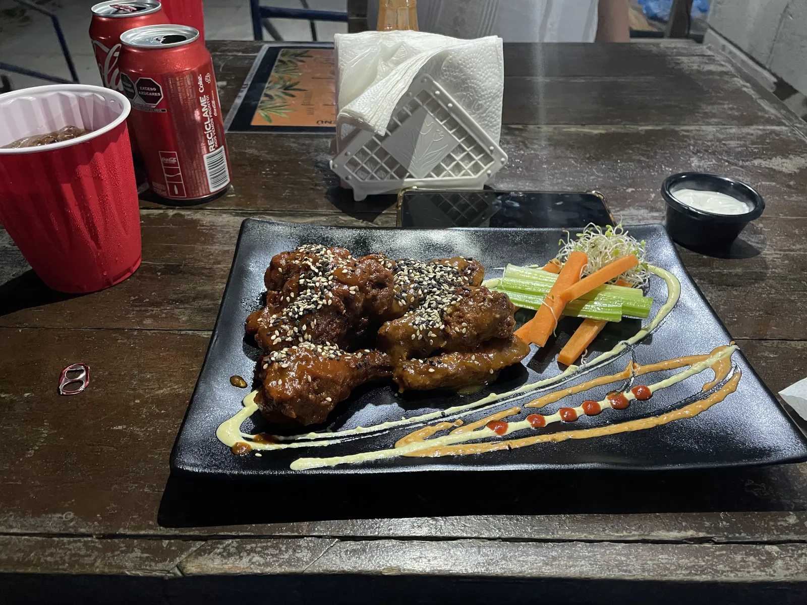 Deli sushi & wings image 5