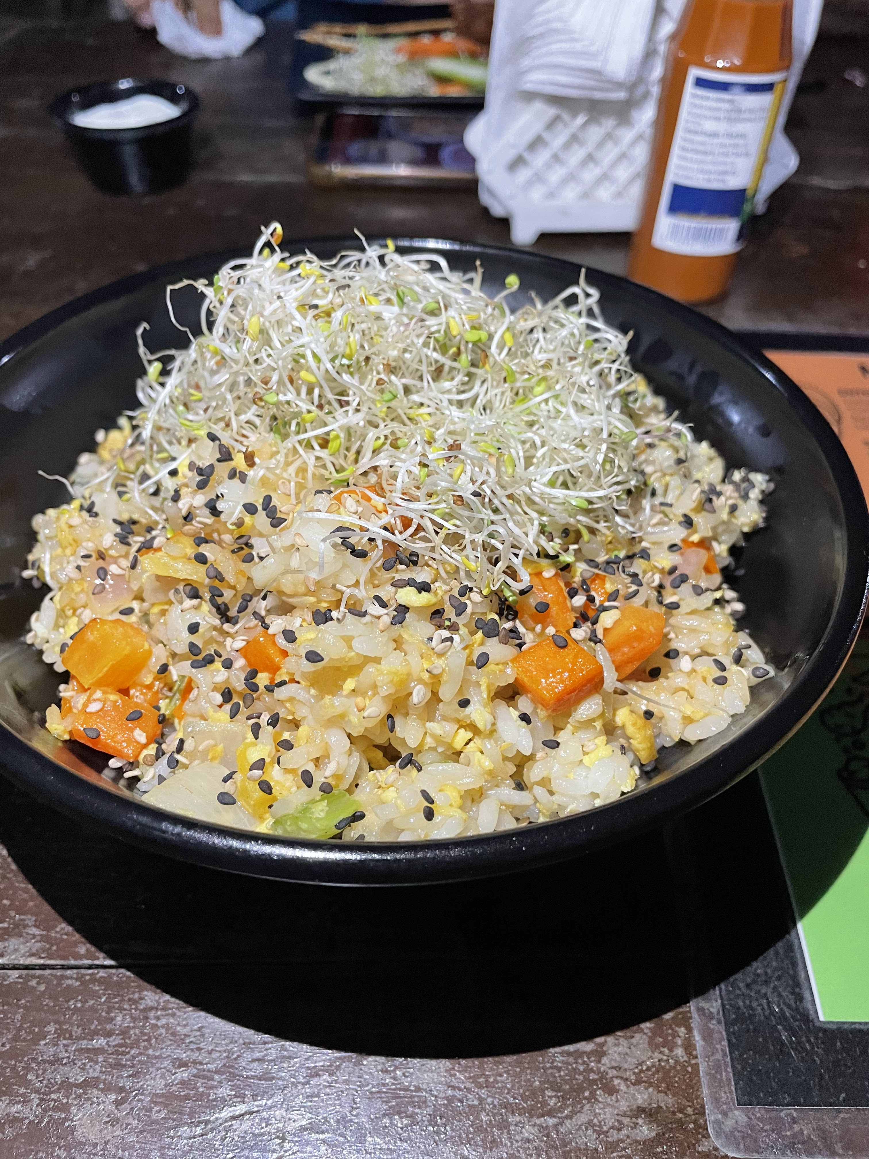 Deli sushi & wings image 6