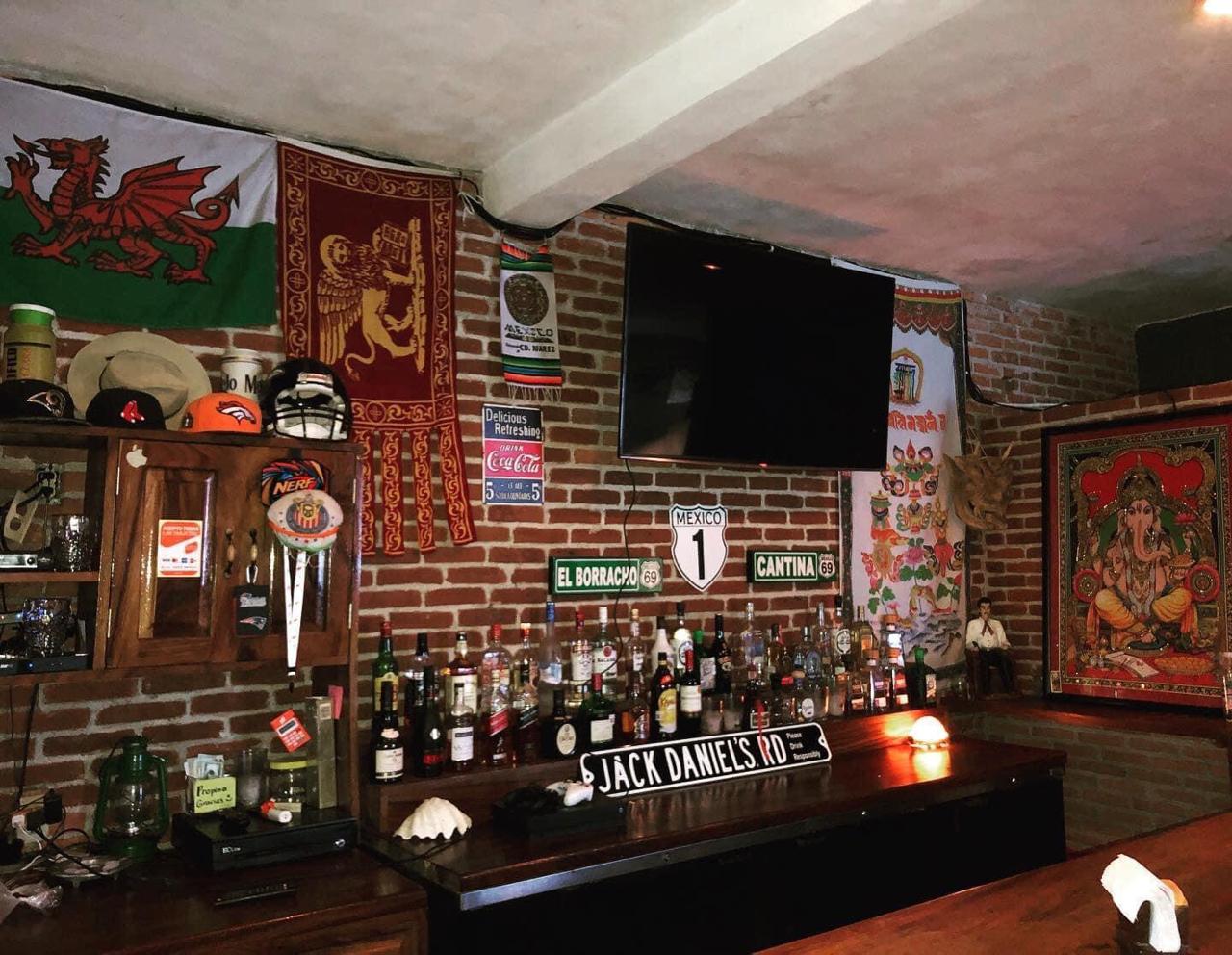 Sport Bar La Oficina image 1