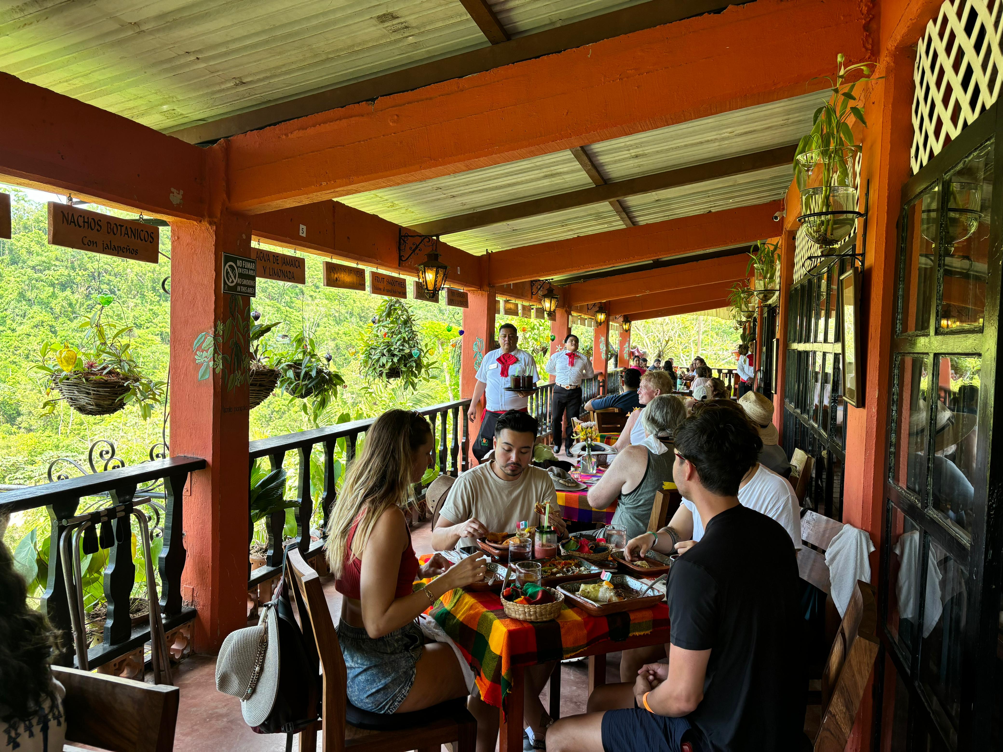Restaurant & Bar Hacienda de Oro image 1