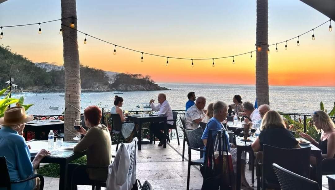 Mismaloya Grill Restaurant image 10