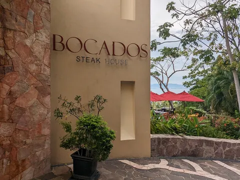 Bocados image 1