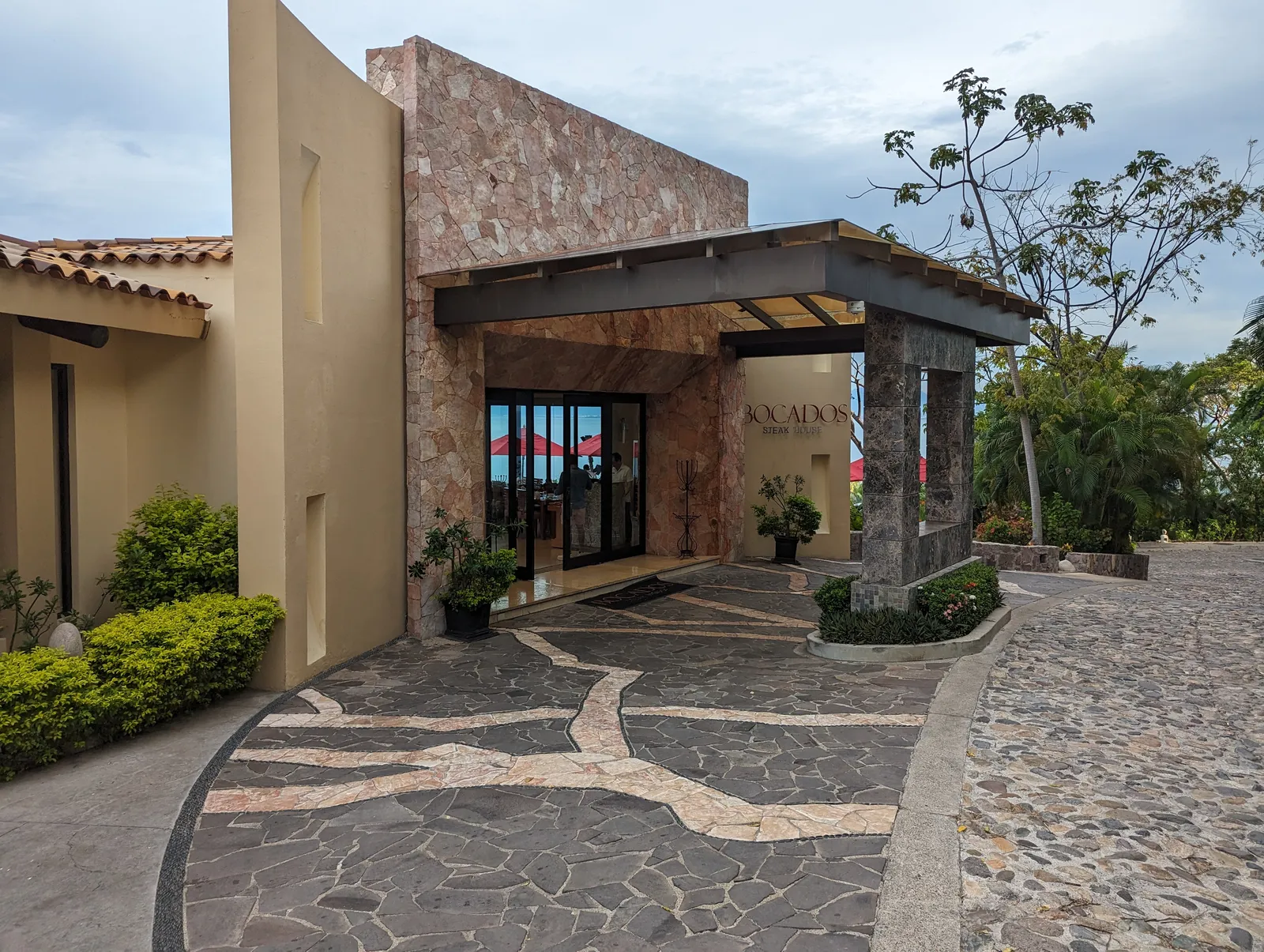 Bocados image 7