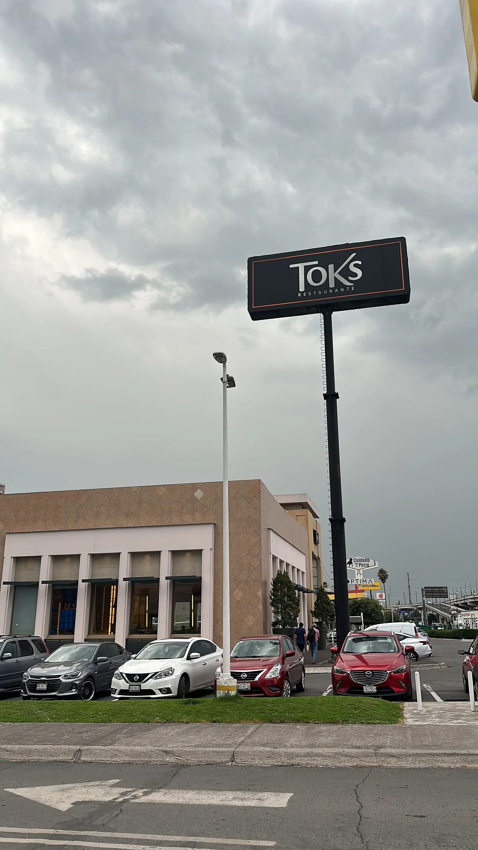 Toks Sendero Toluca image 8