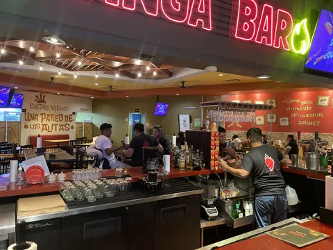 Las Alitas image 4