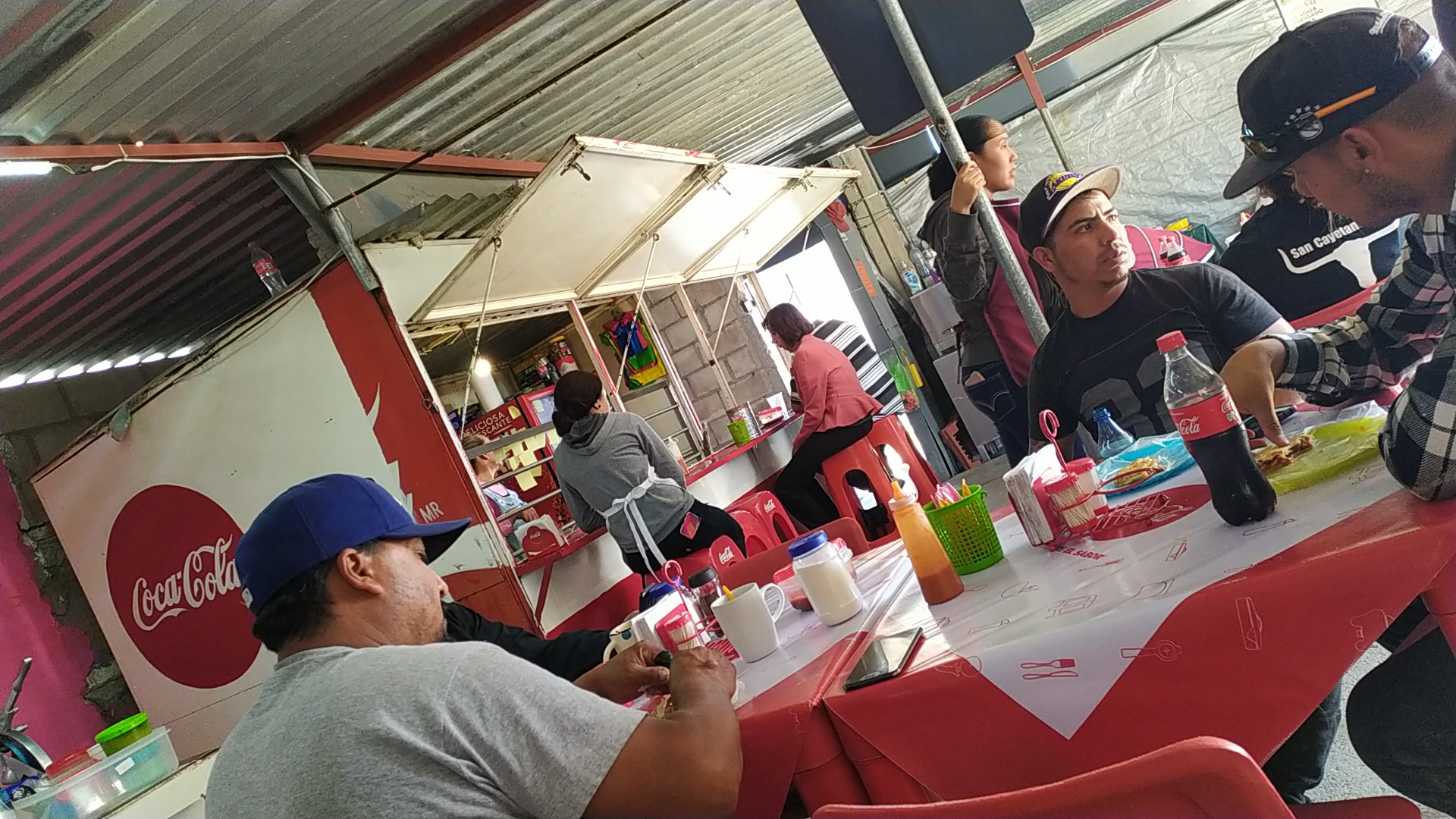 Gorditas y burritos doña Chayo image 4