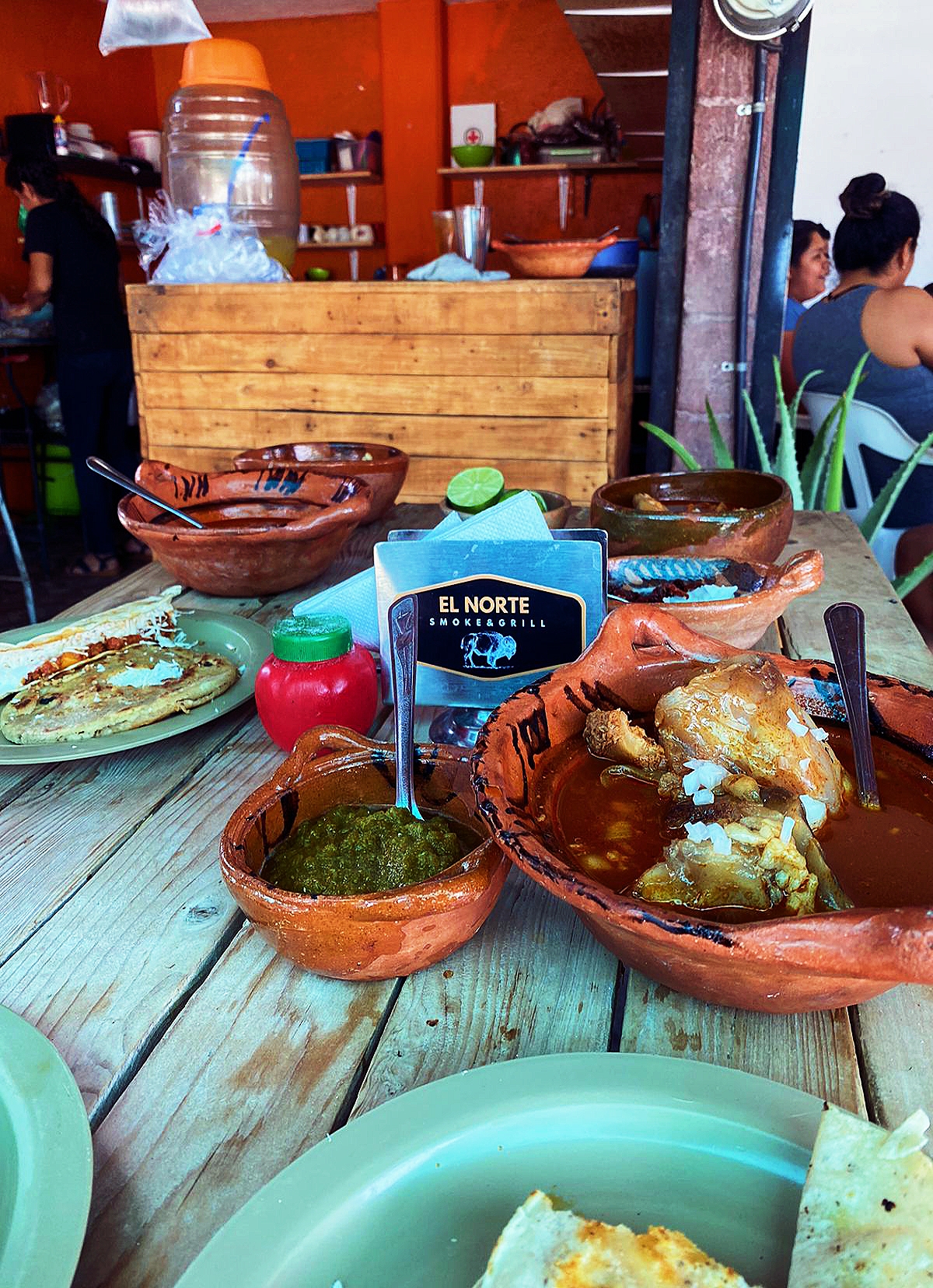 EL NORTE smoke & grill image 2