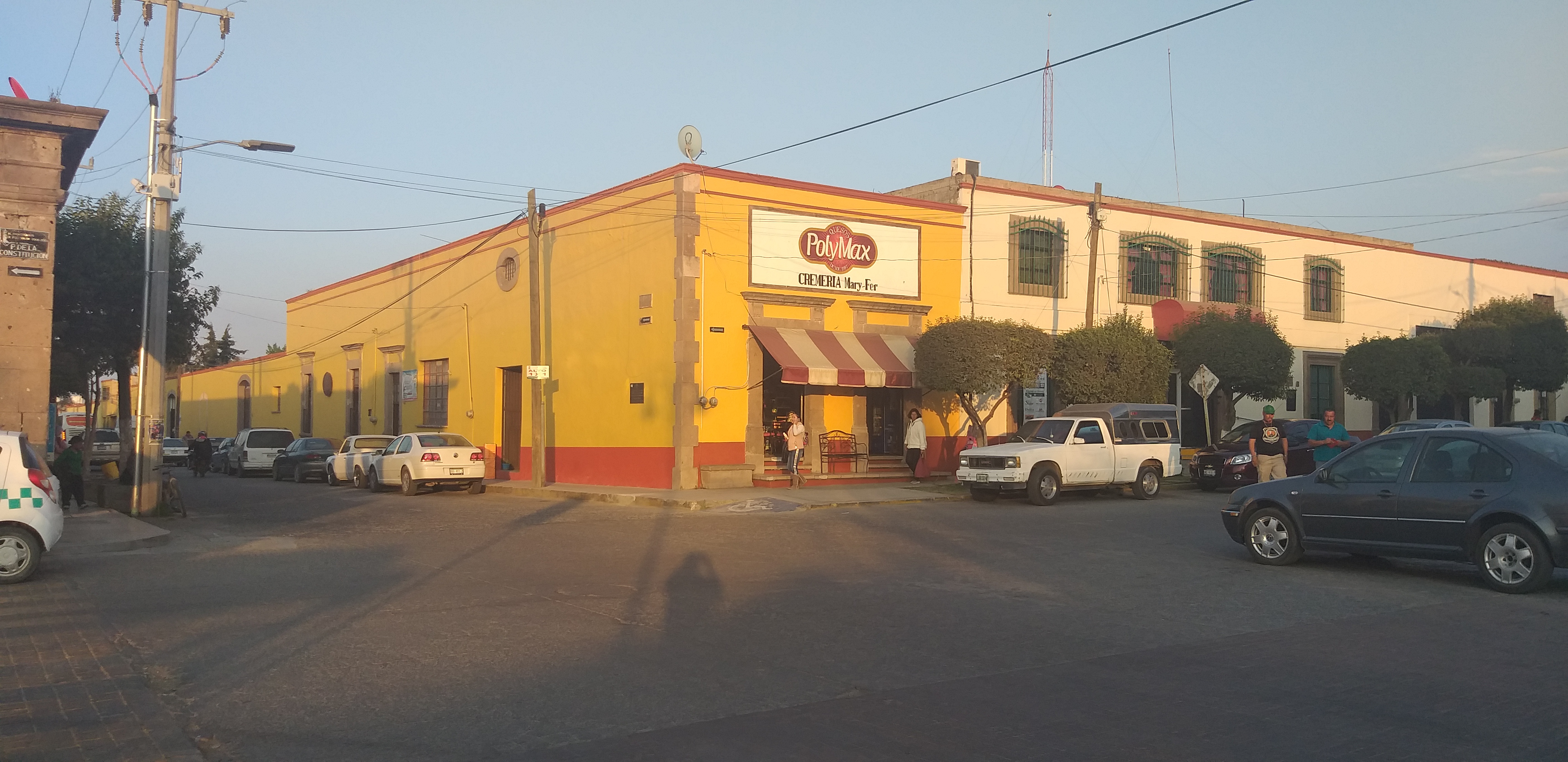 Restaurant "CUEVAS" image 1