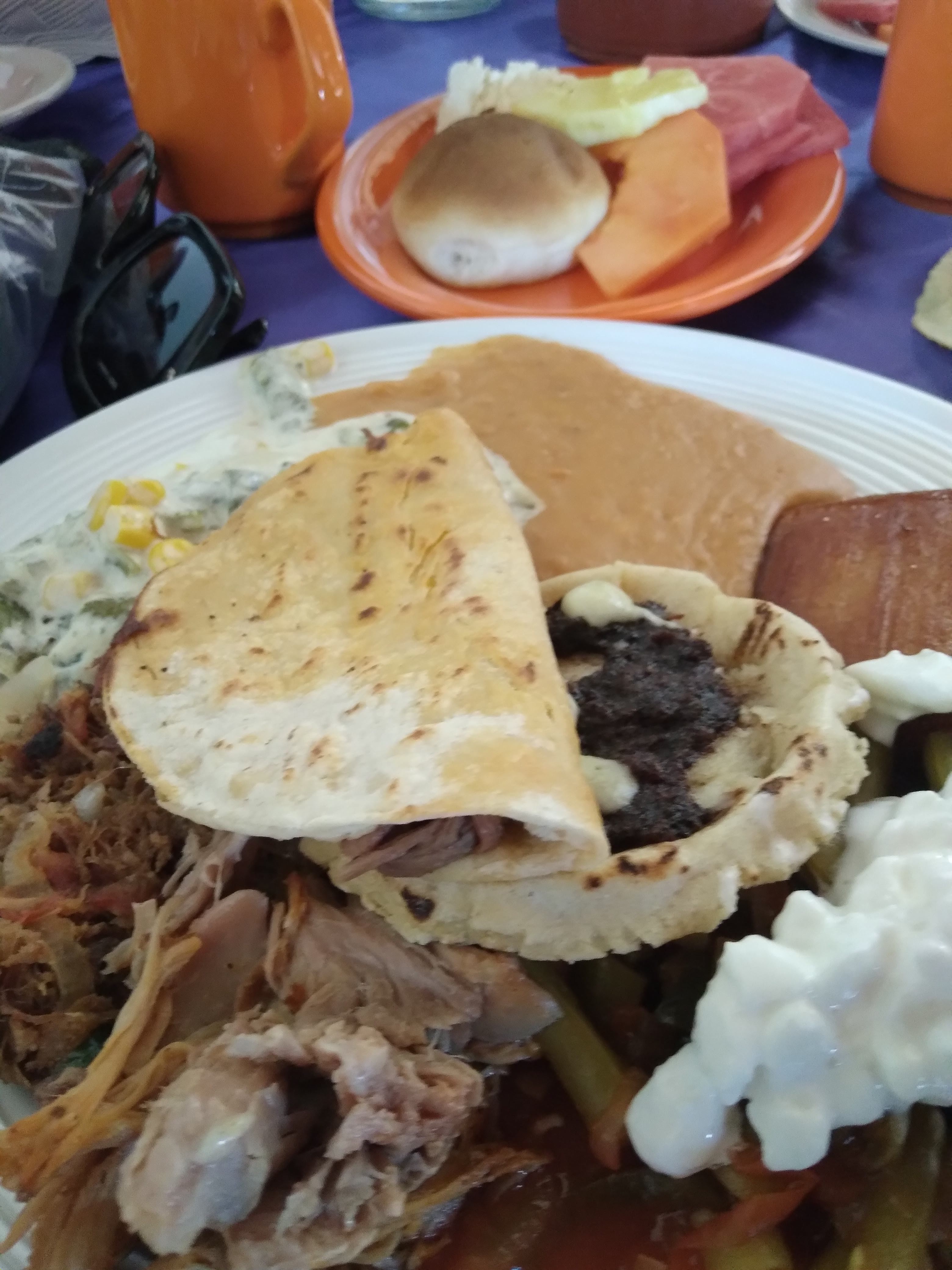 Tirolesa Restaurant image 10