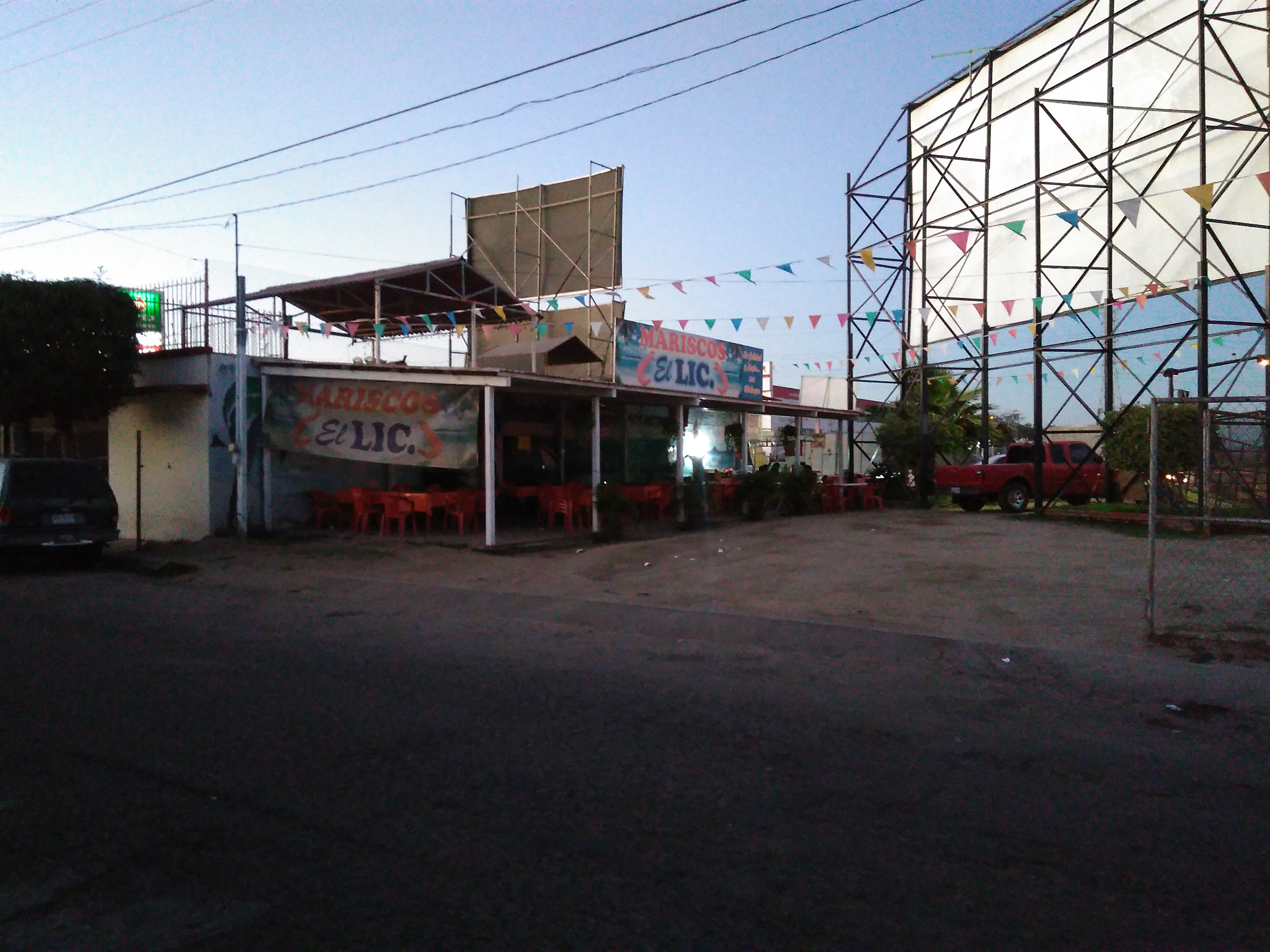 Mariscos el lic image 7