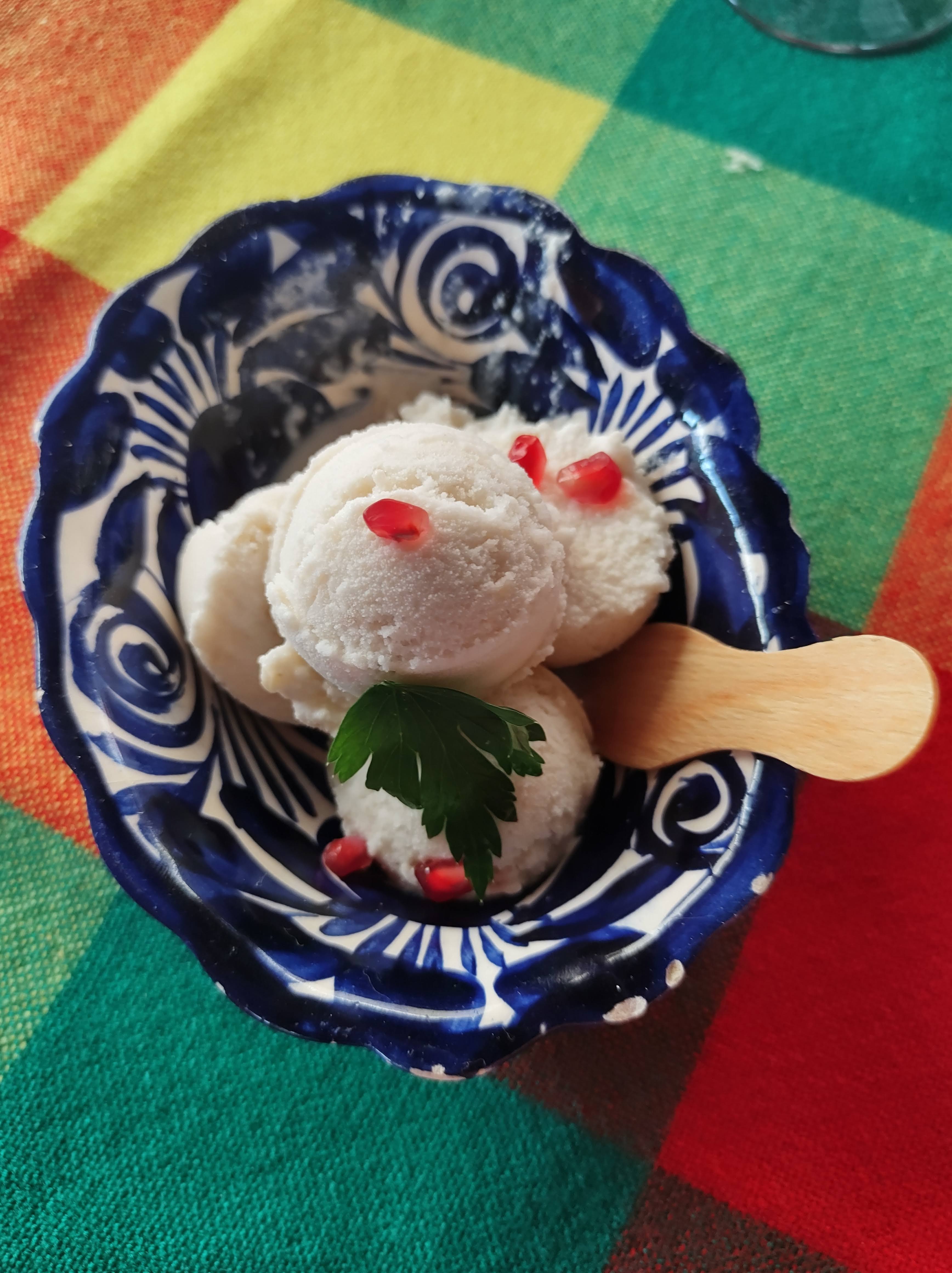 Chiles en Nogada La Palapa Calpan image 5