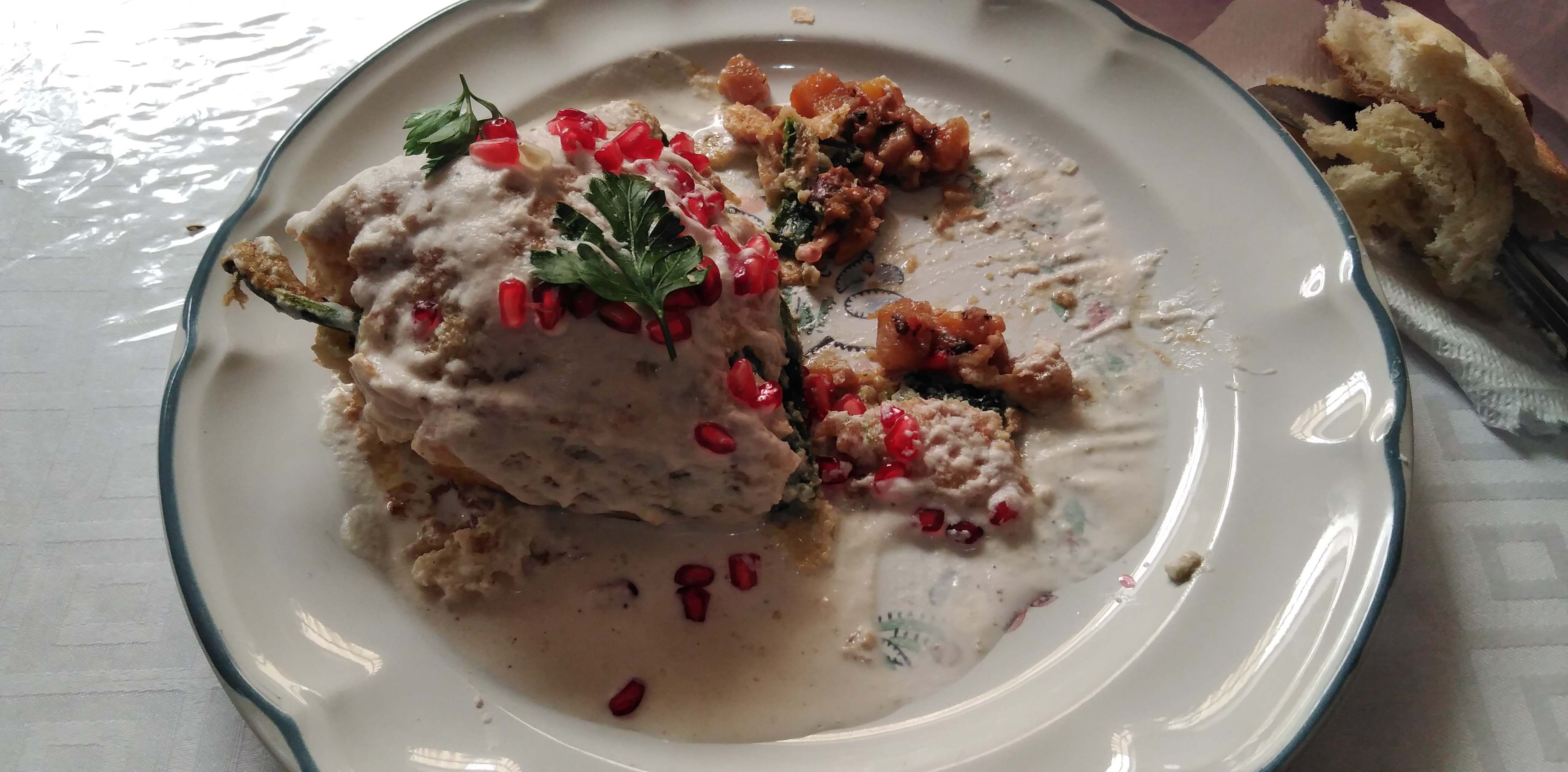 Chiles en Nogada Doña Vita image 2